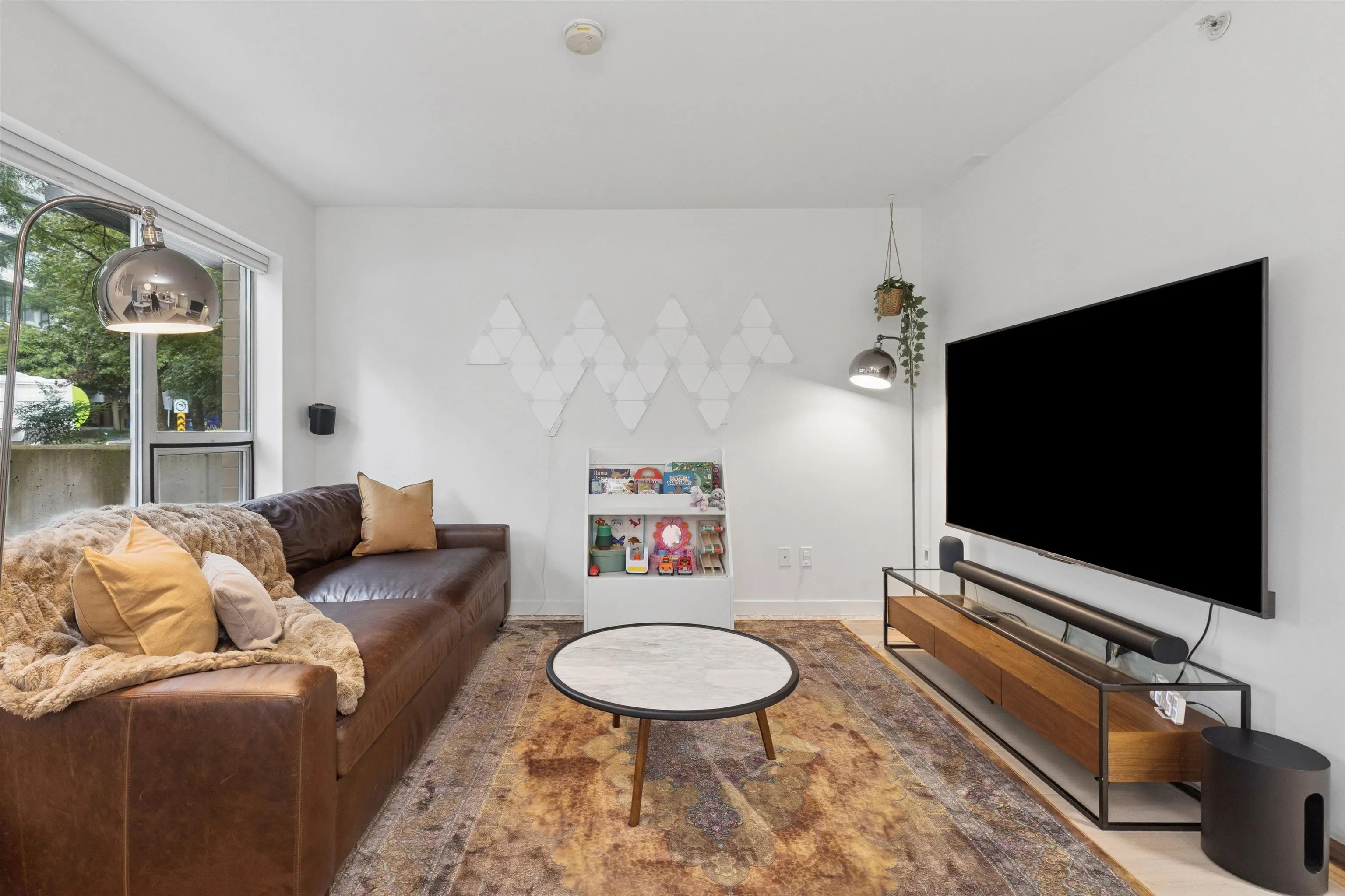 TH4 1288 Chesterfield Avenue