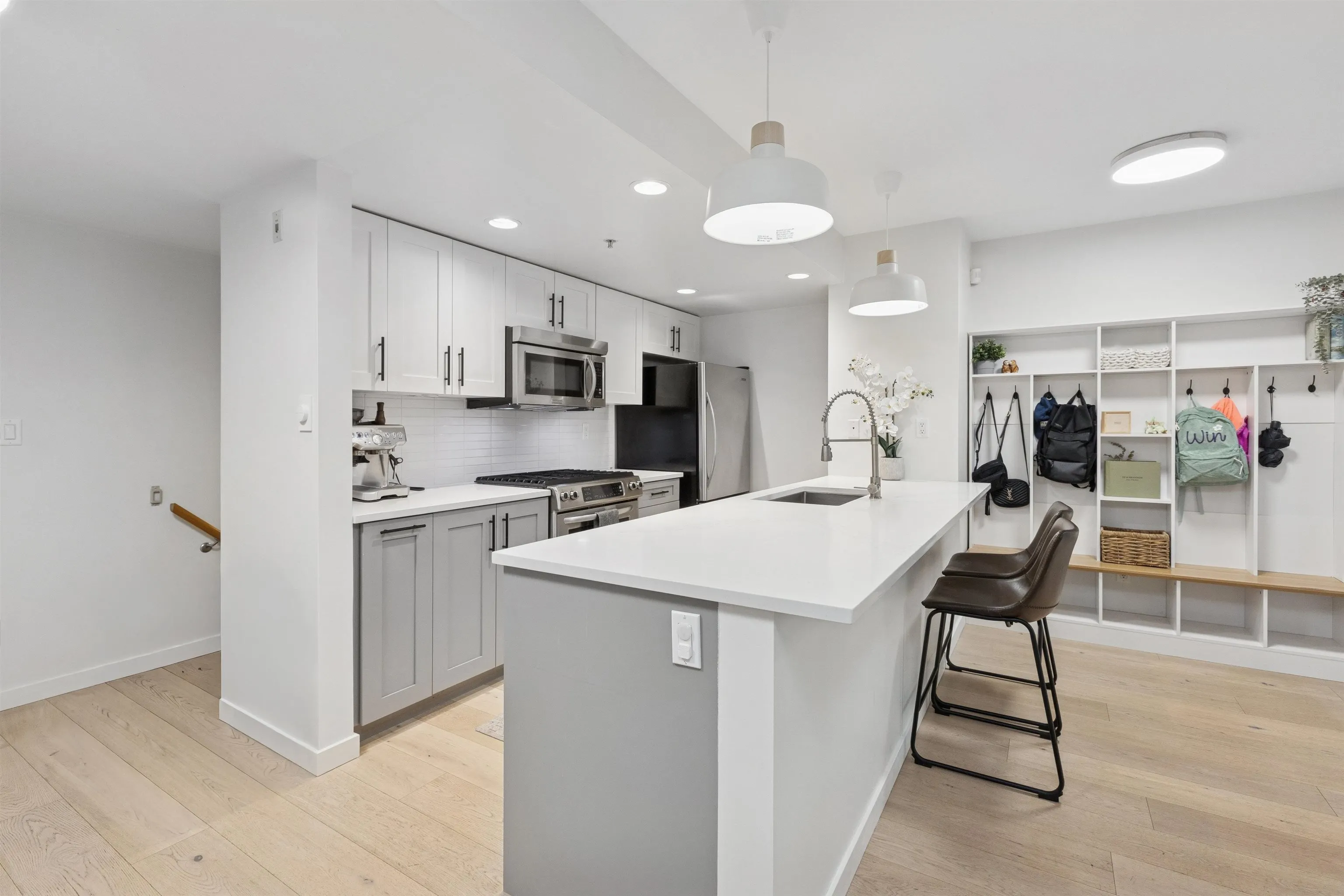 TH4 1288 Chesterfield Avenue