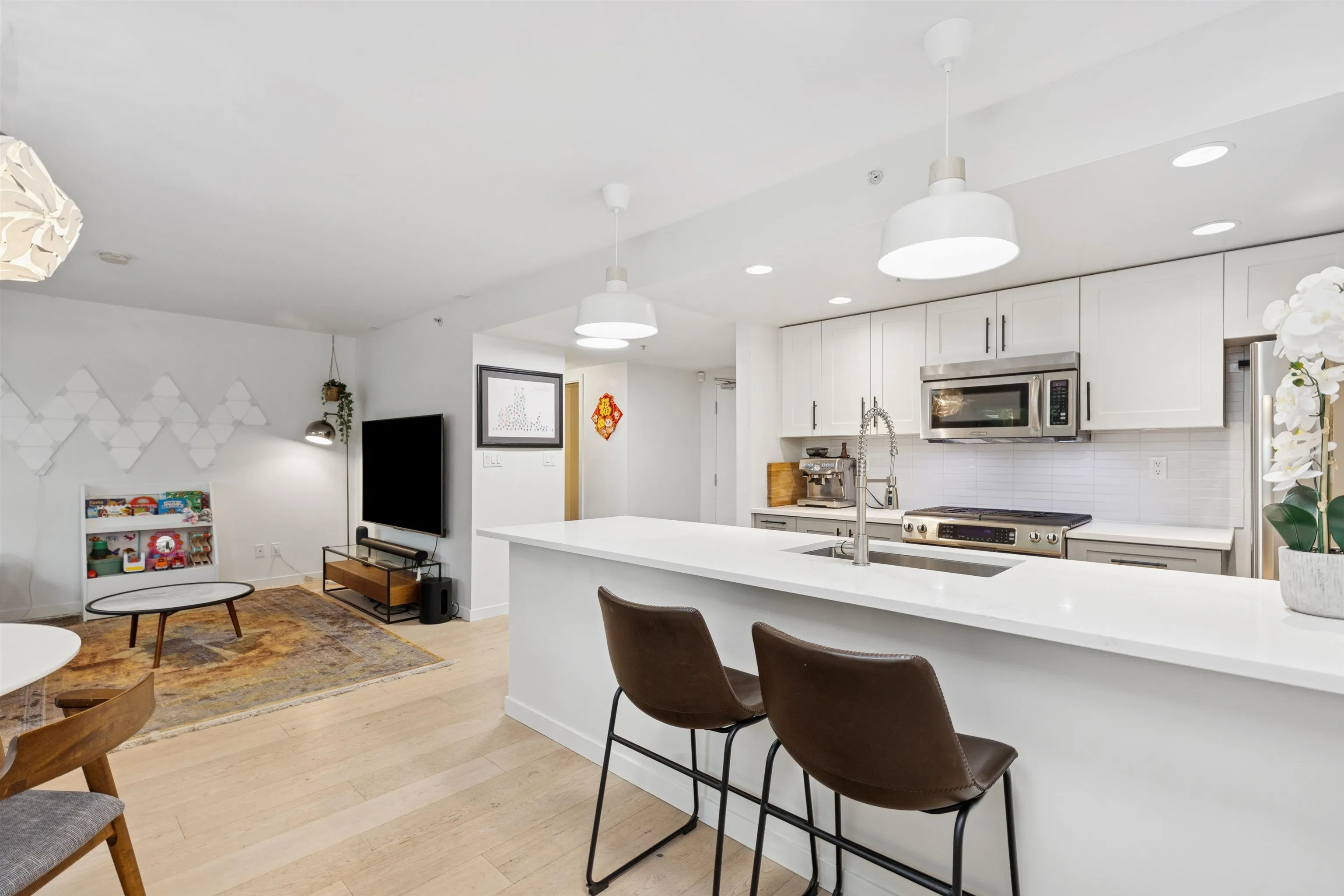 TH4 1288 Chesterfield Avenue