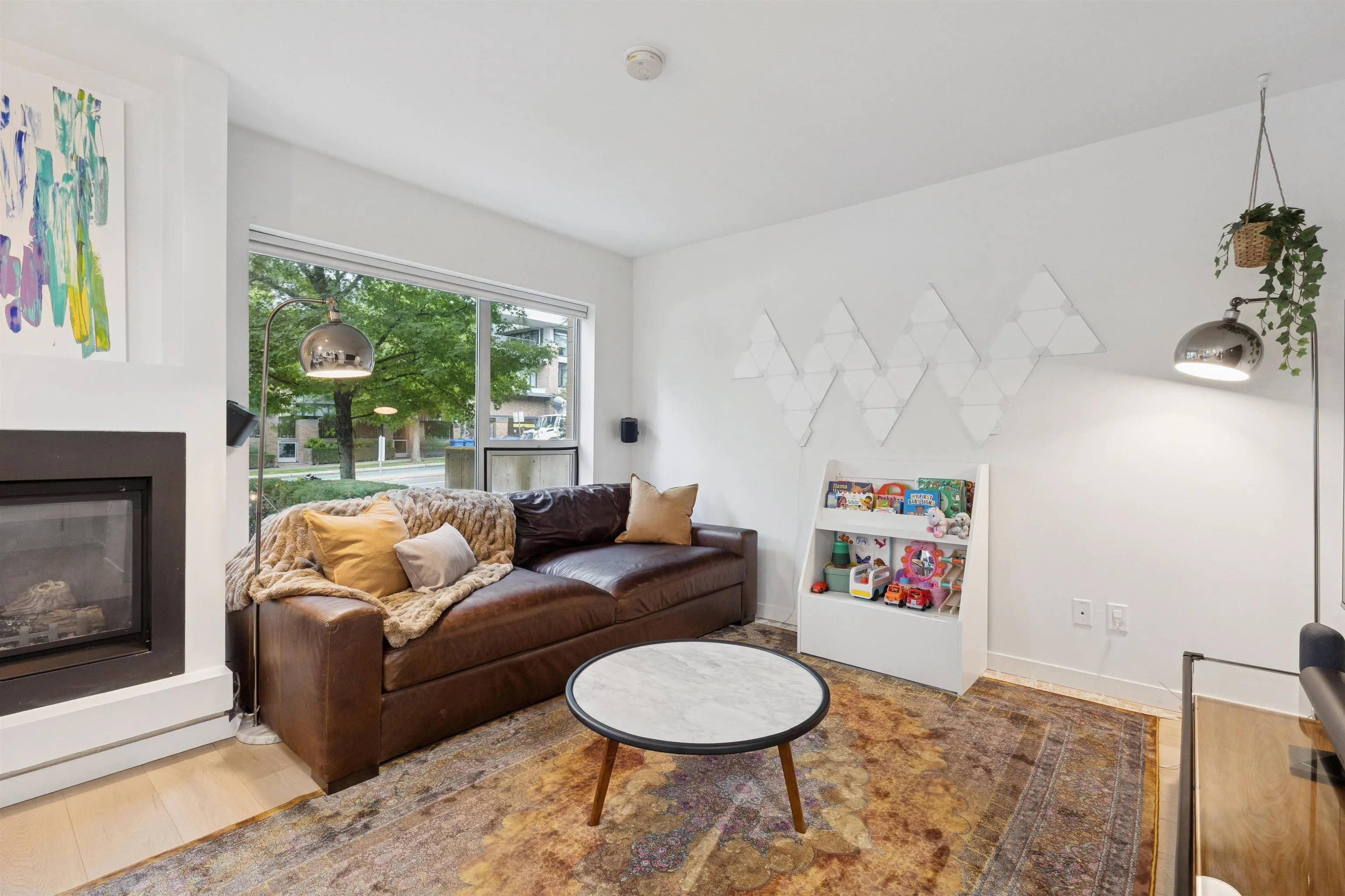 TH4 1288 Chesterfield Avenue