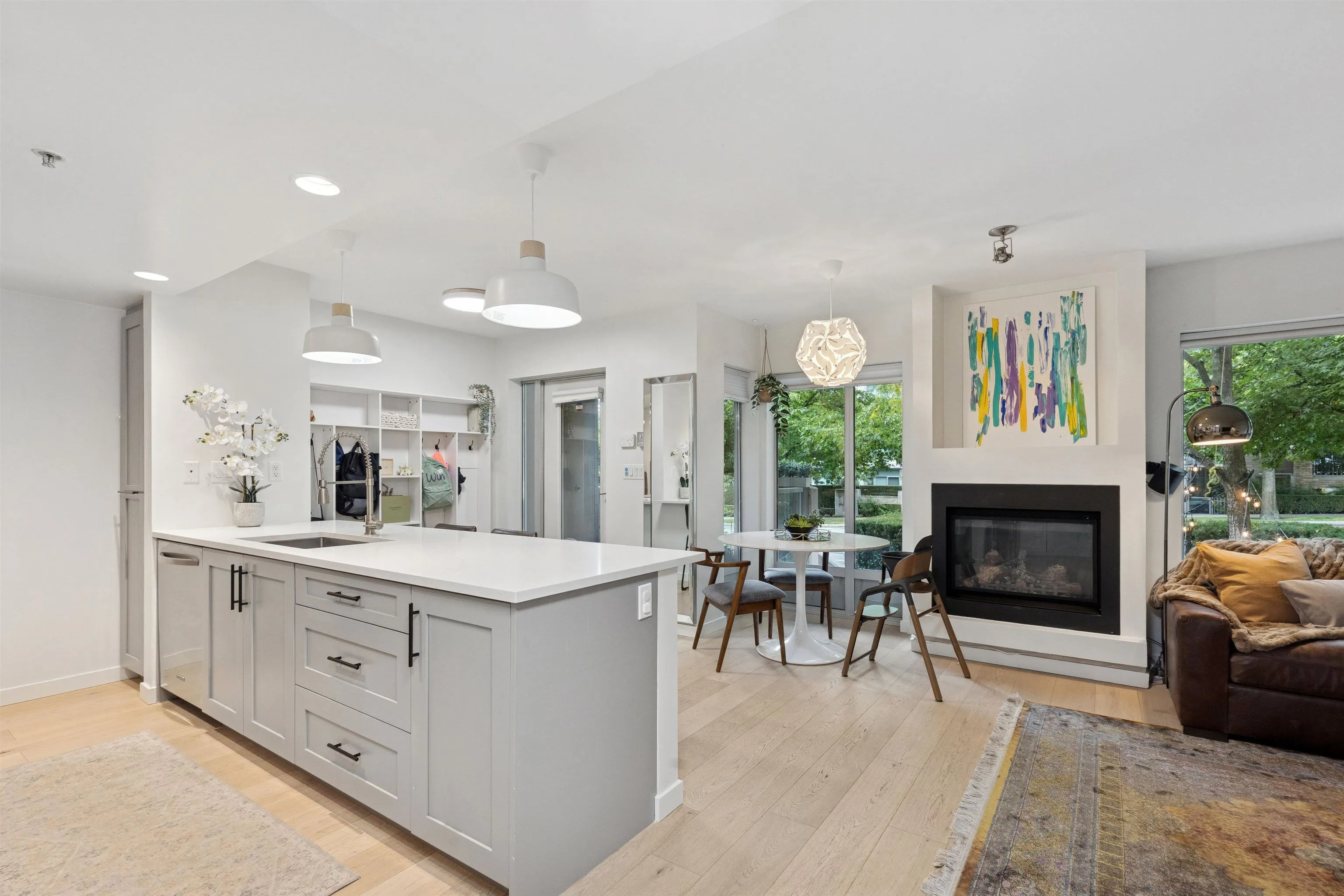 TH4 1288 Chesterfield Avenue