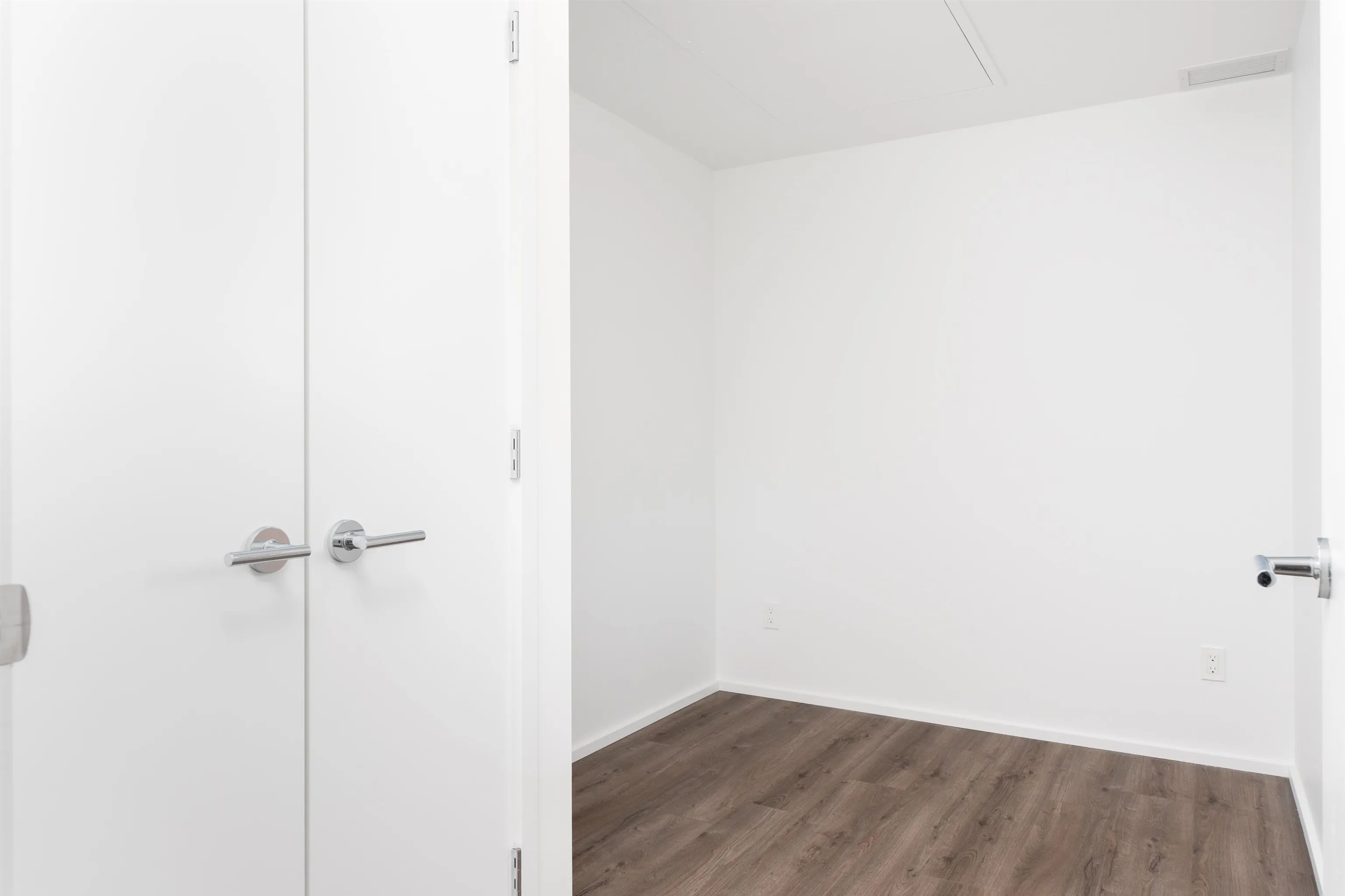 2606 3809 Evergreen Place