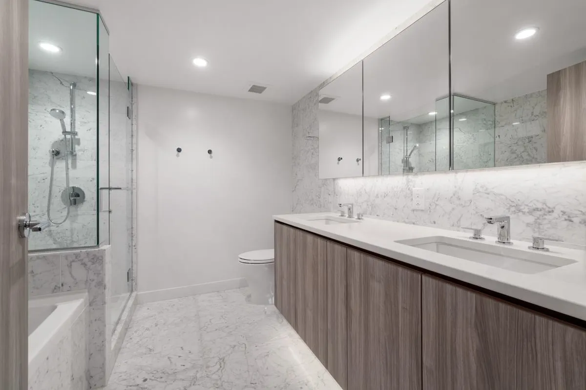 1413 1768 Cook Street