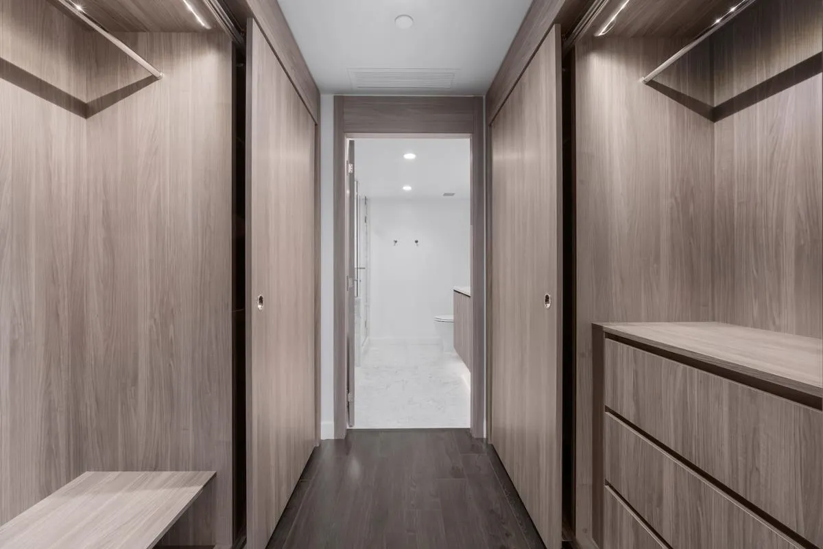 1413 1768 Cook Street