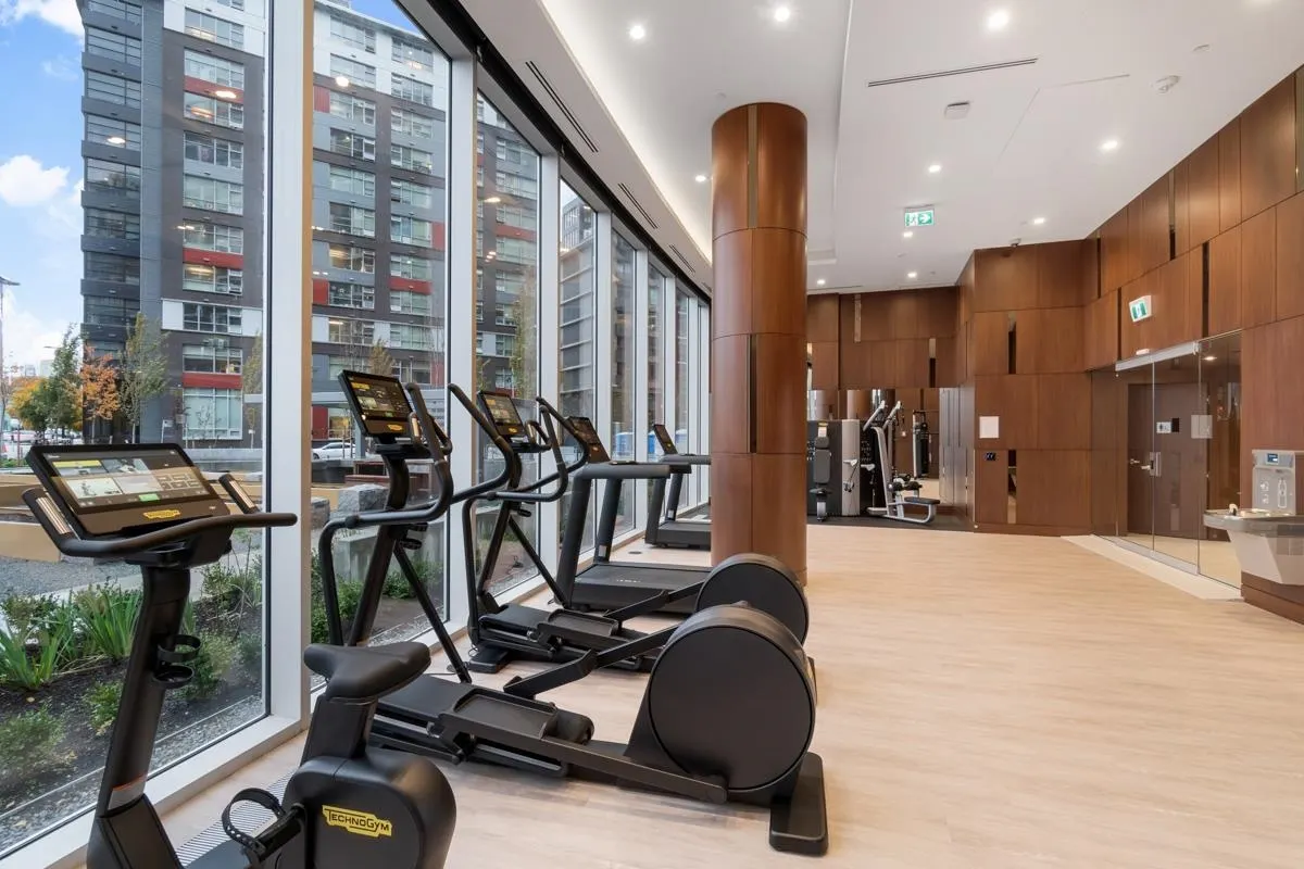 1413 1768 Cook Street