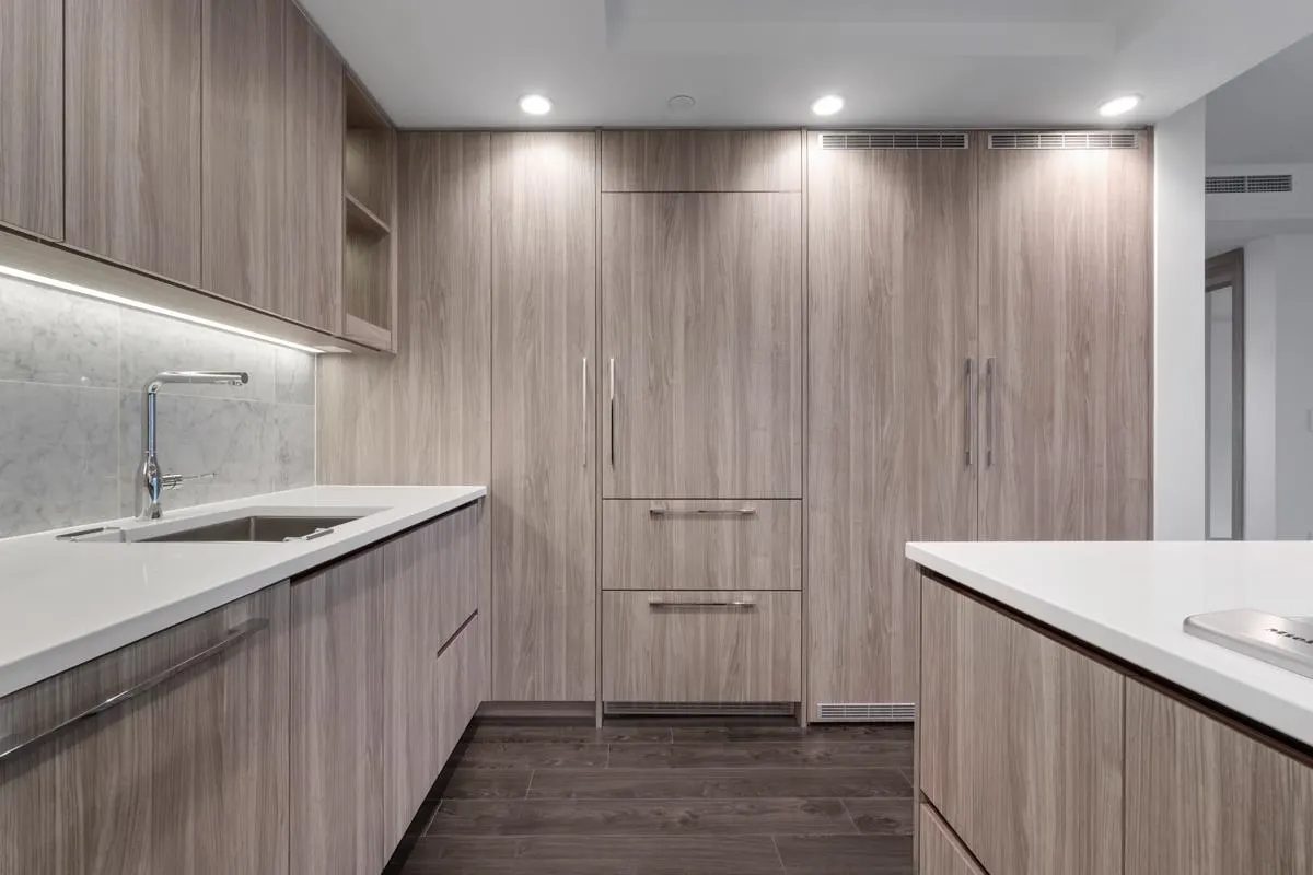 1413 1768 Cook Street