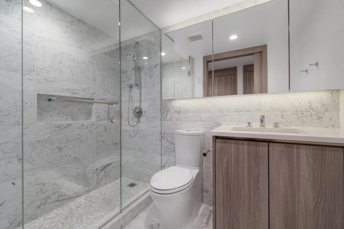 1413 1768 Cook Street