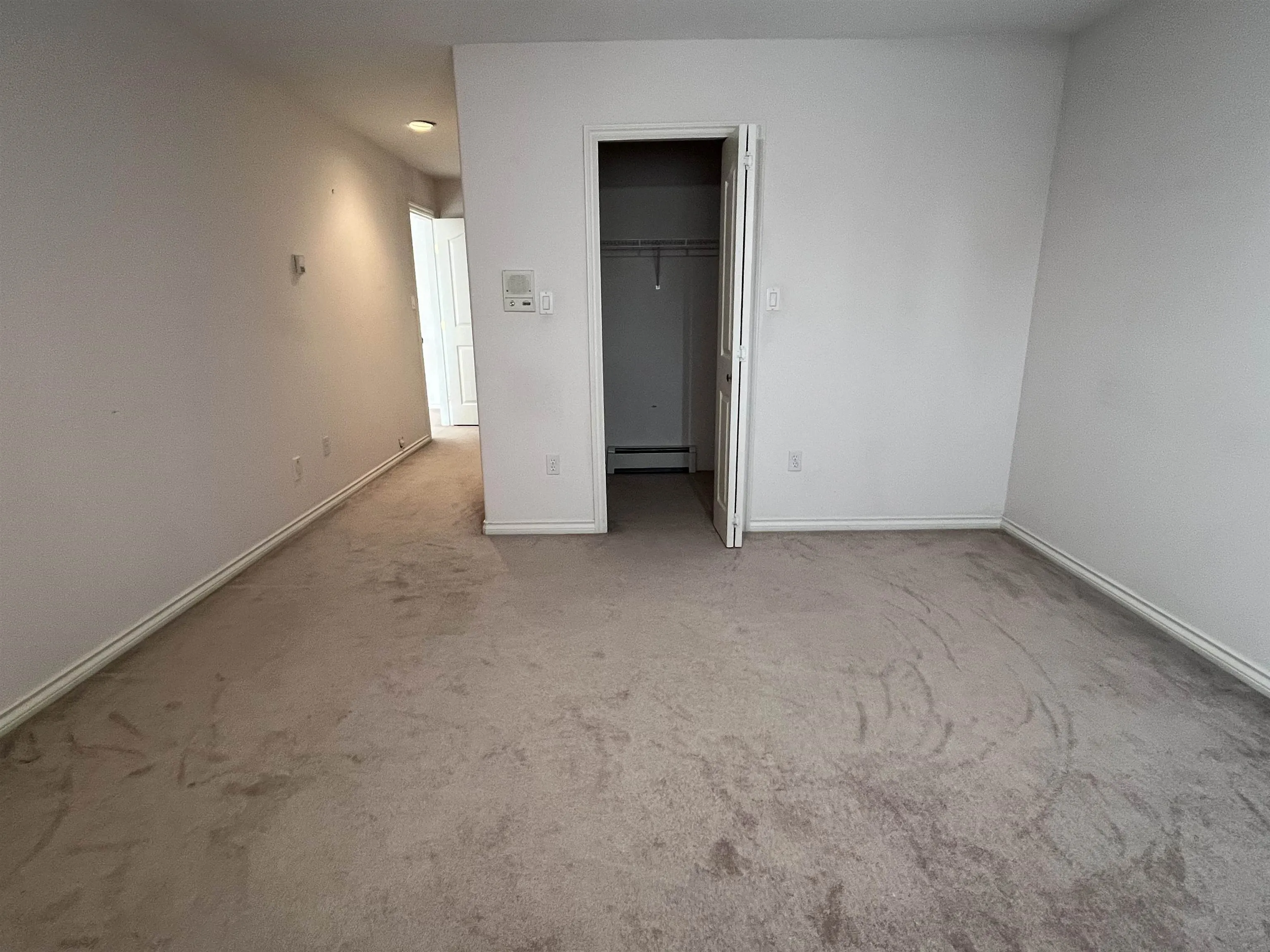 3147 Silverthrone Drive