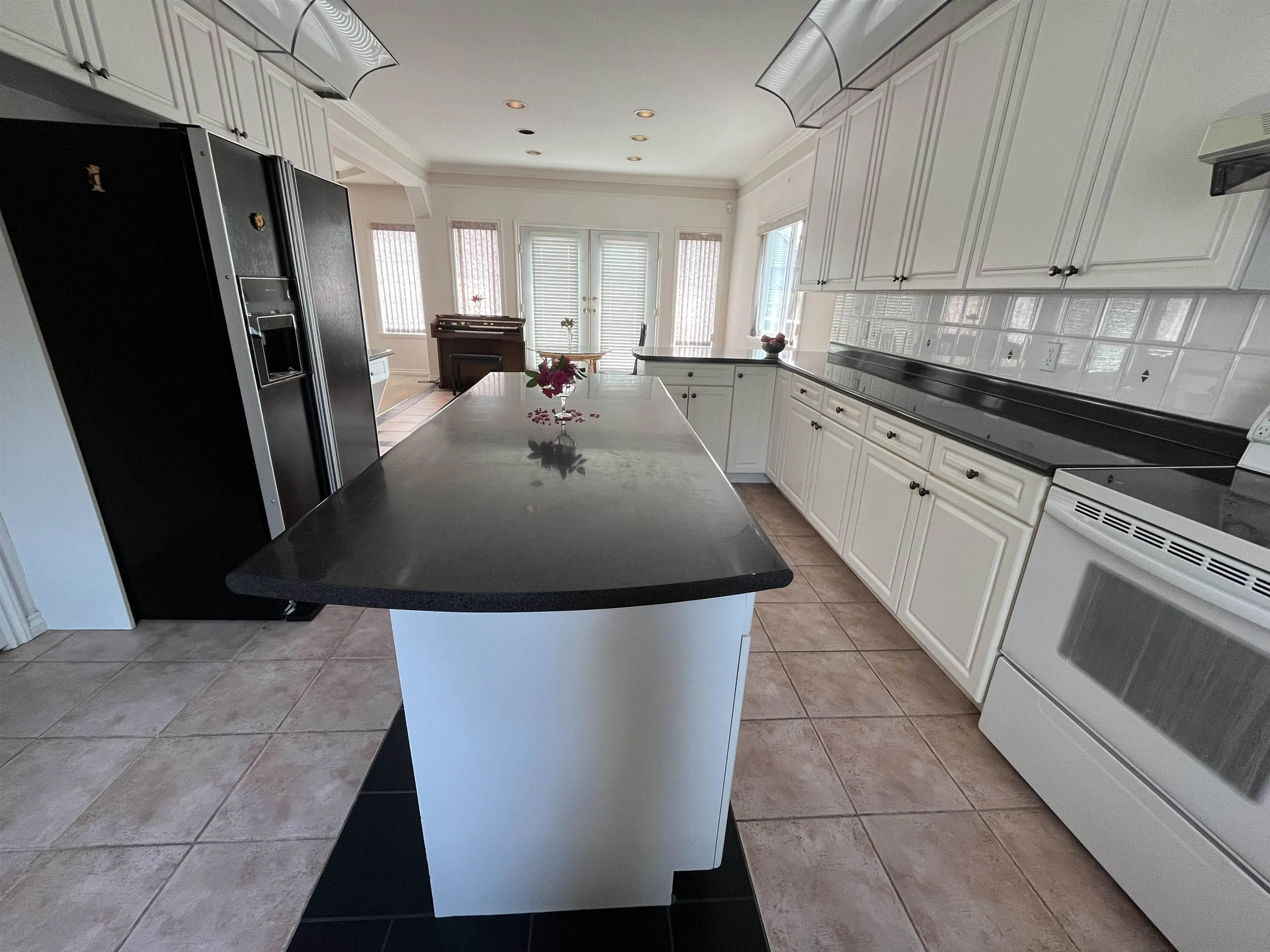 3147 Silverthrone Drive