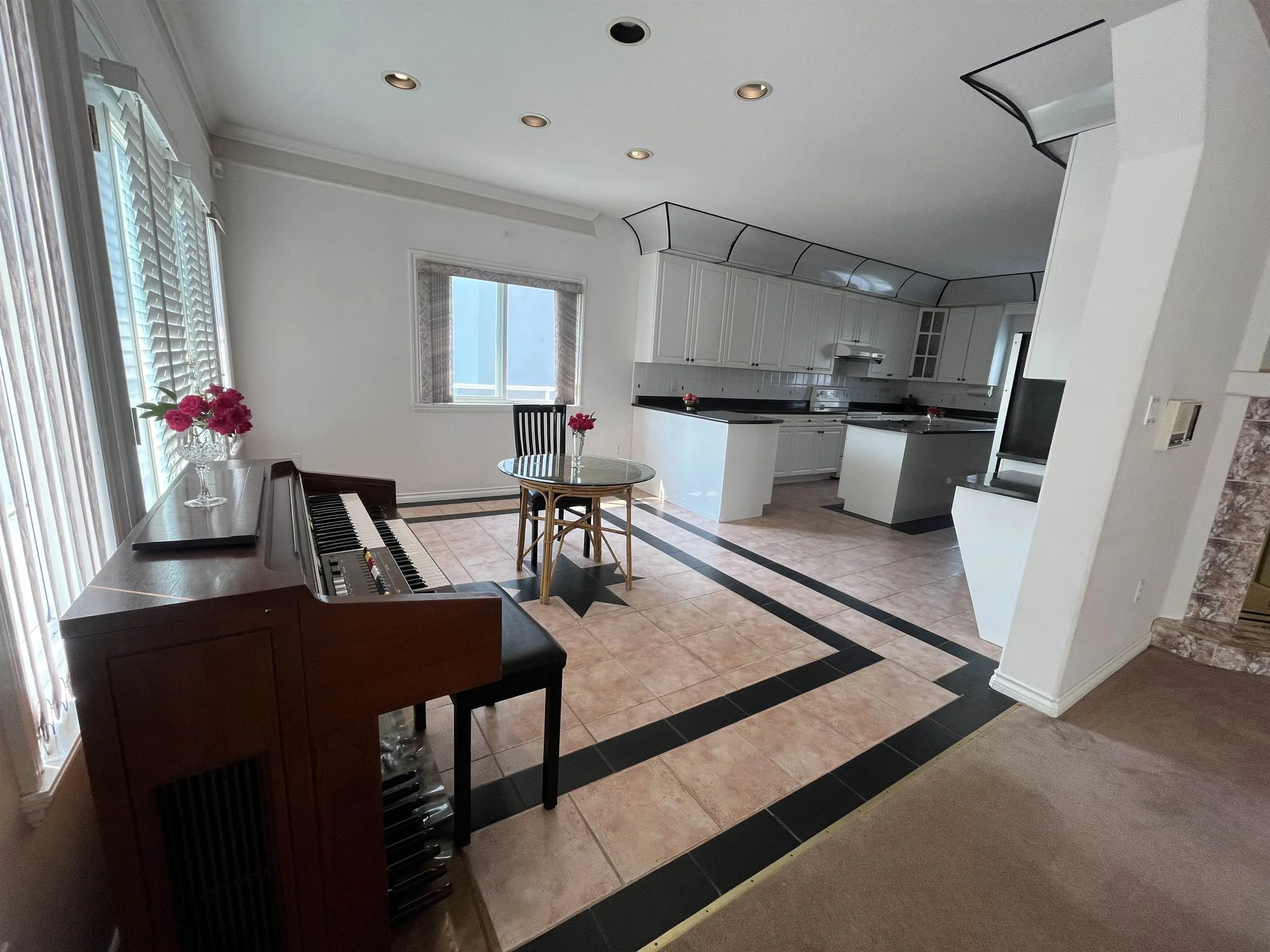 3147 Silverthrone Drive