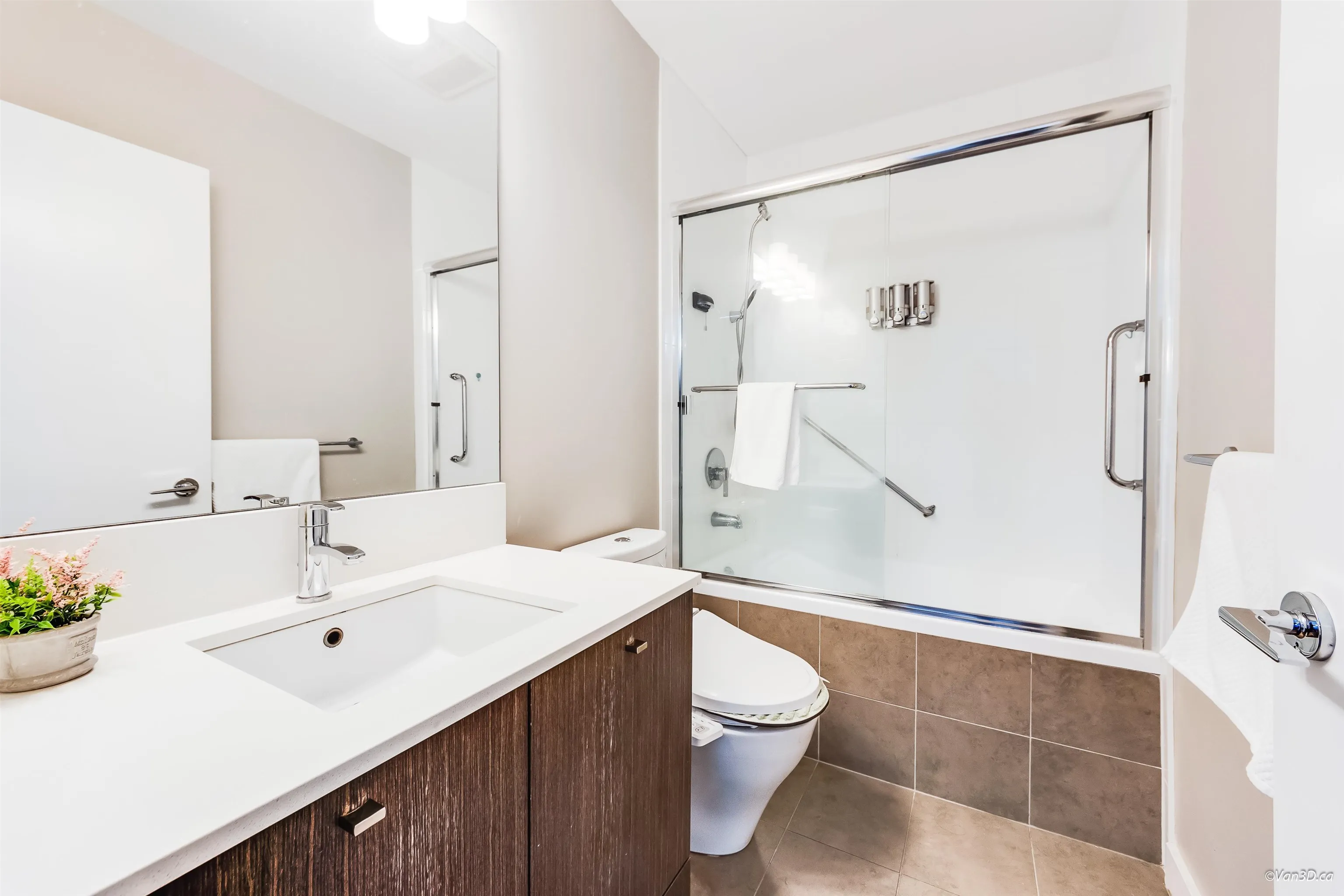 3018 5511 Hollybridge Way