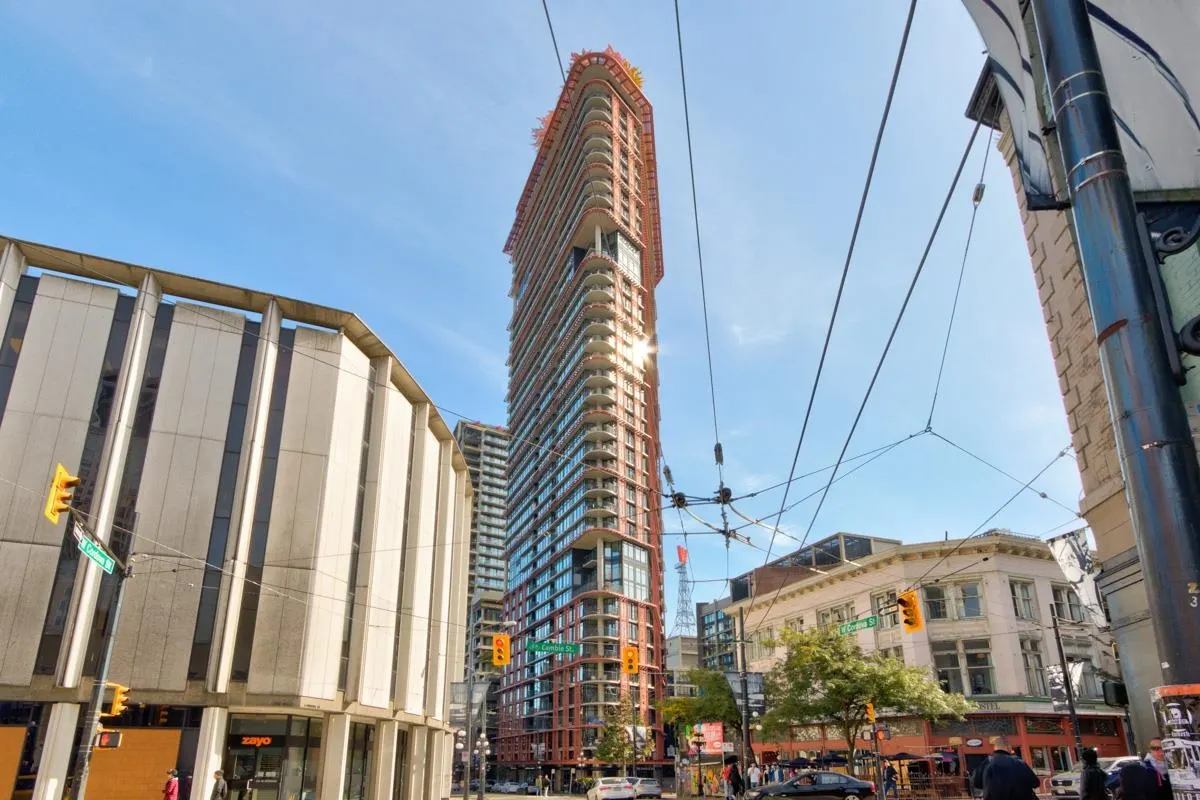 1403 108 W Cordova Street