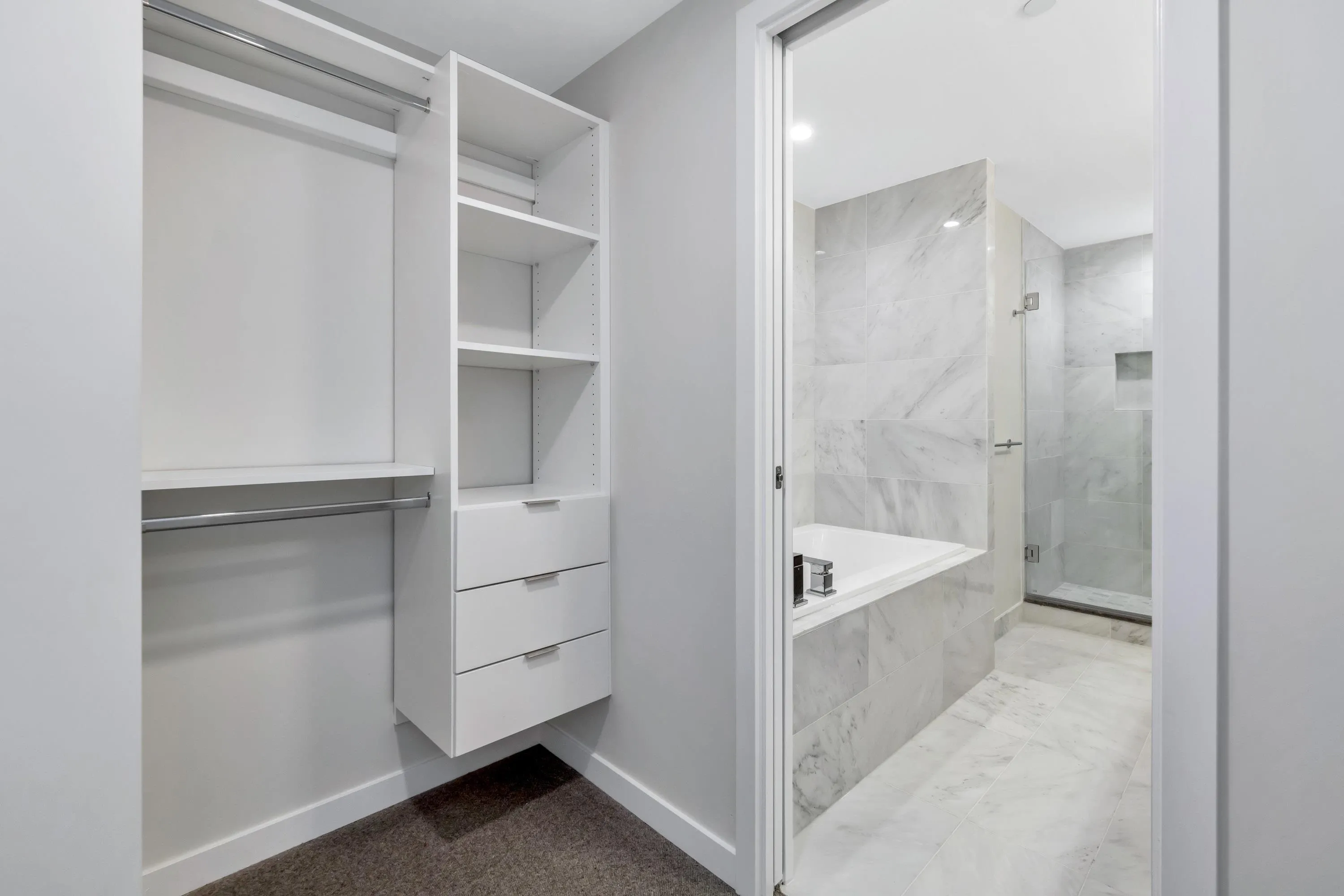 2009 308 Morrissey Road