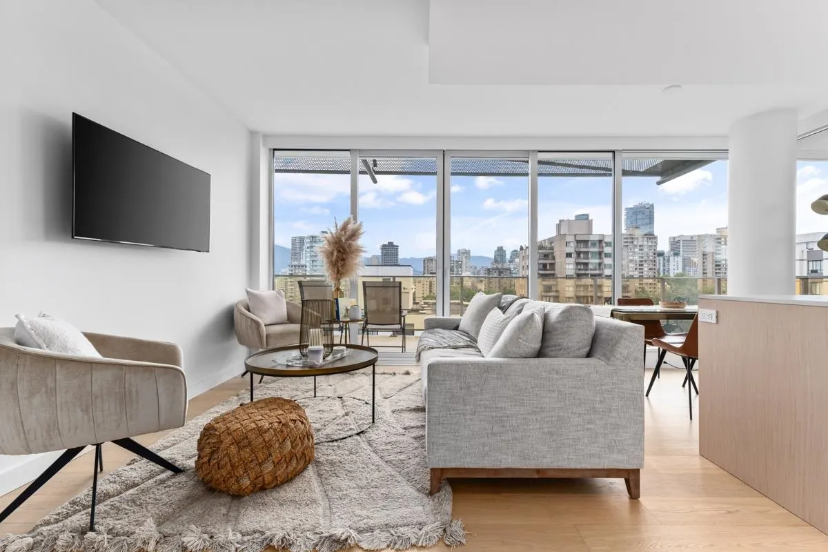 1105 1180 Broughton Street