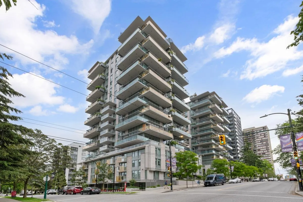 1105 1180 Broughton Street