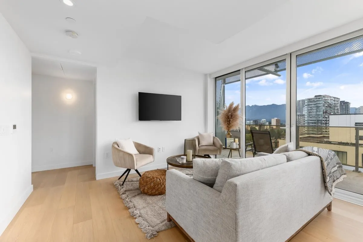 1105 1180 Broughton Street