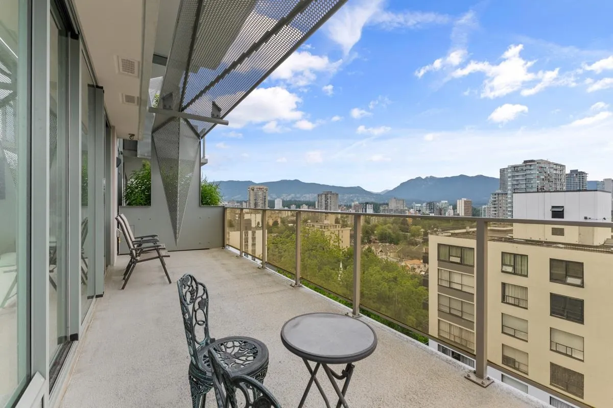 1105 1180 Broughton Street