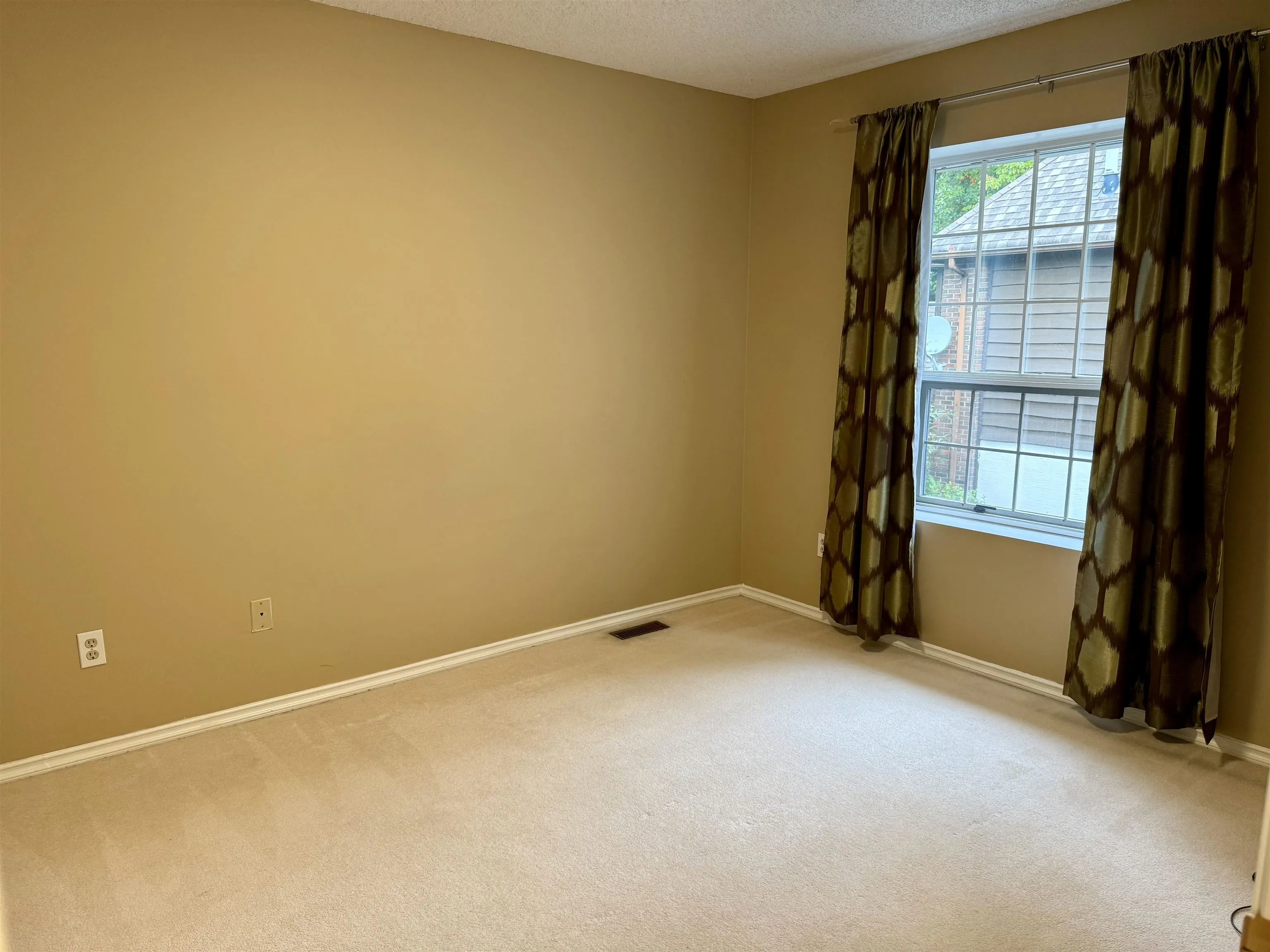 7217 Bridlewood Court