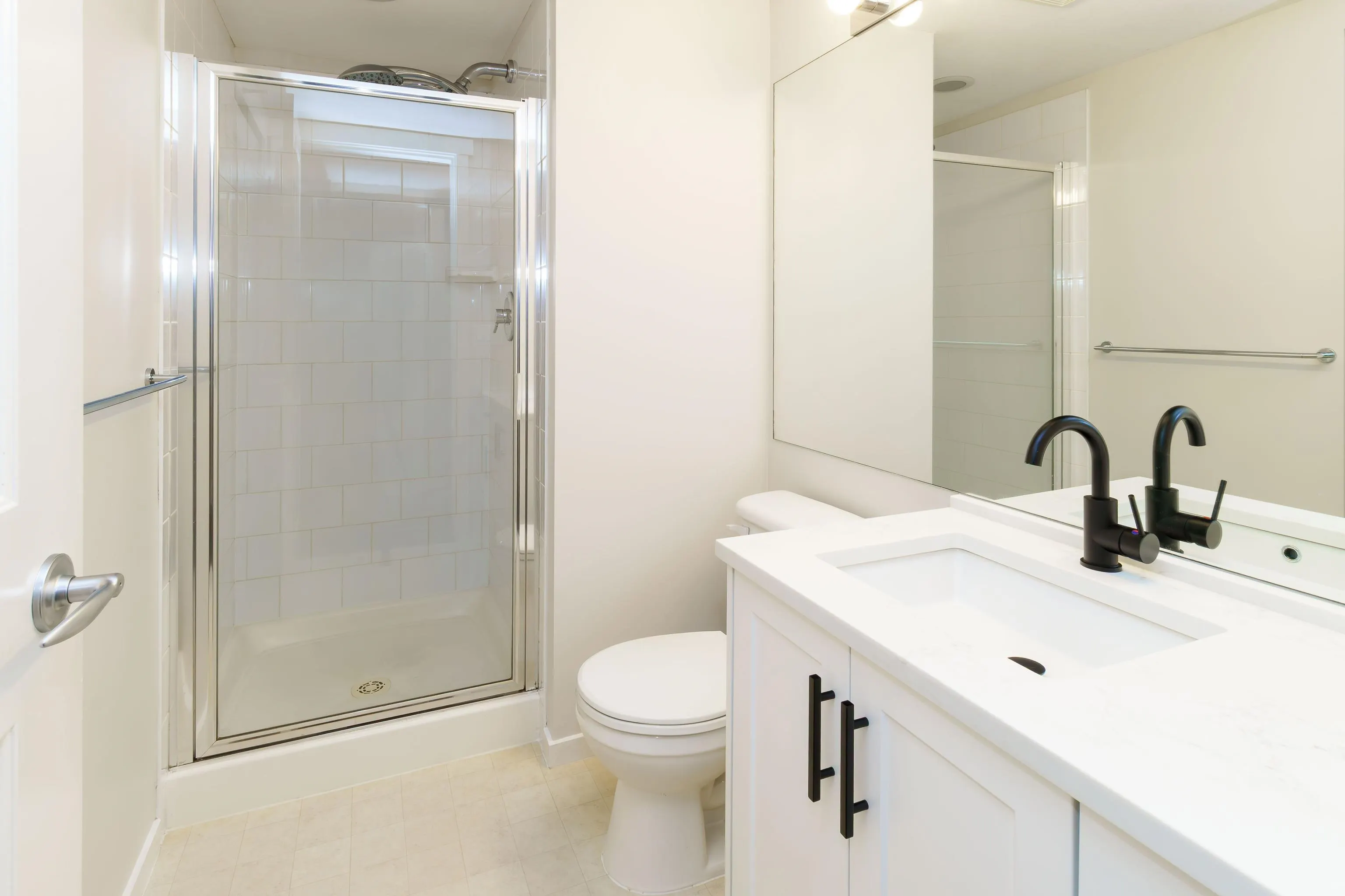 302 300 Klahanie Drive