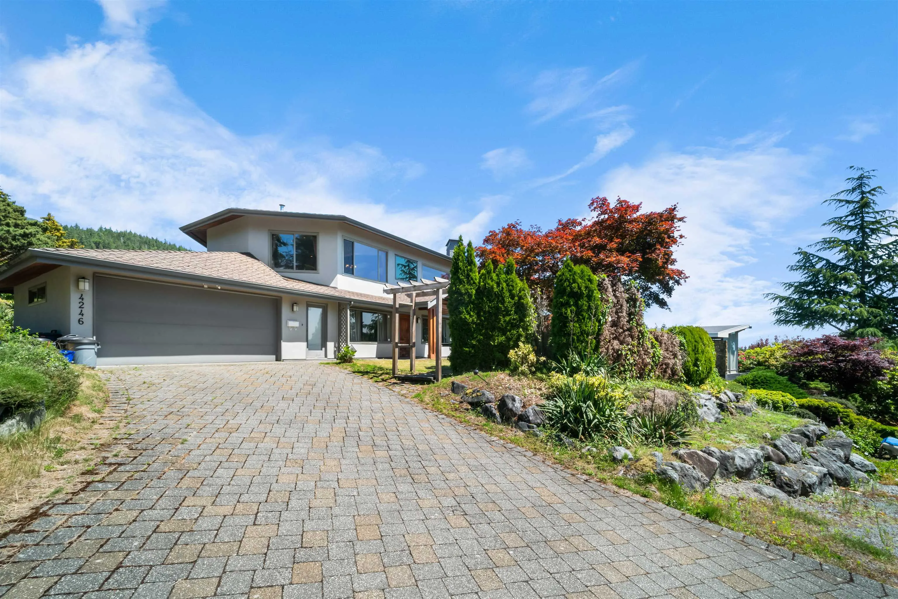 4246 Rockridge Road