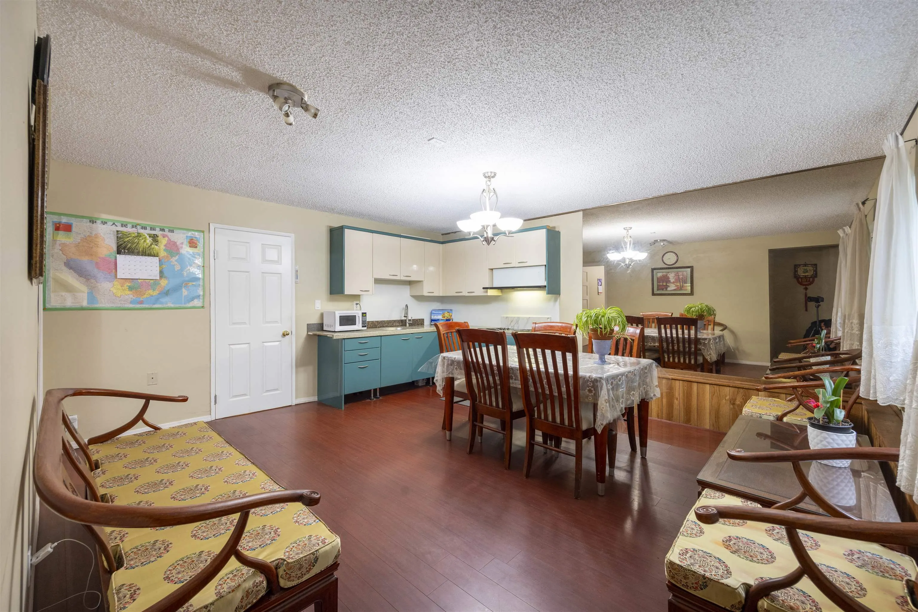 11820 Staples Crescent