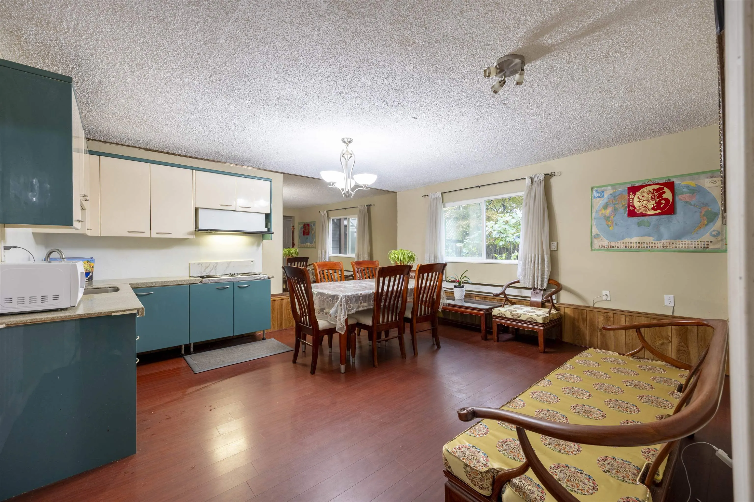 11820 Staples Crescent