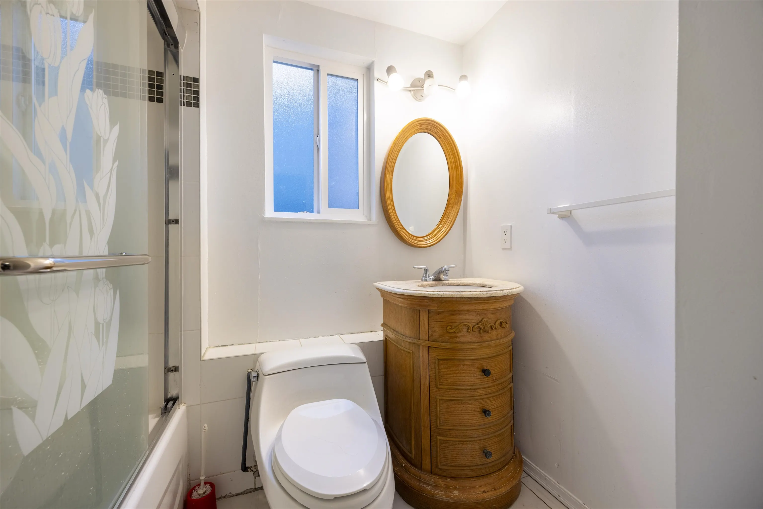 11820 Staples Crescent