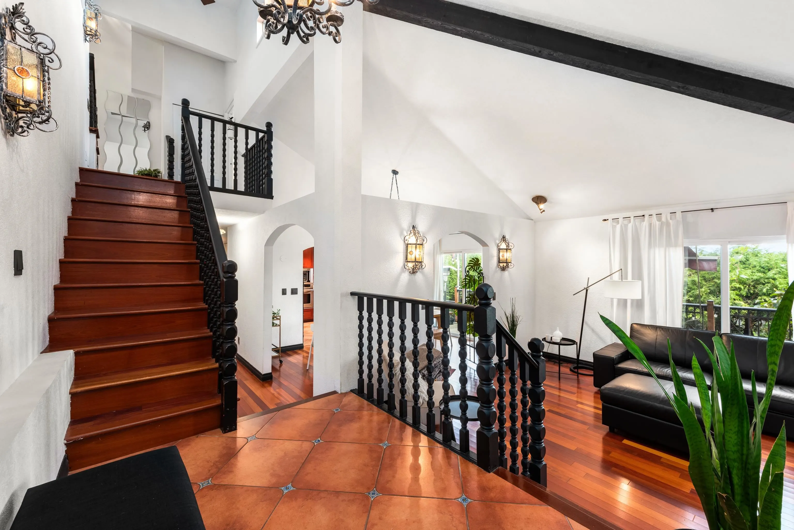 1128 Fraserview Street