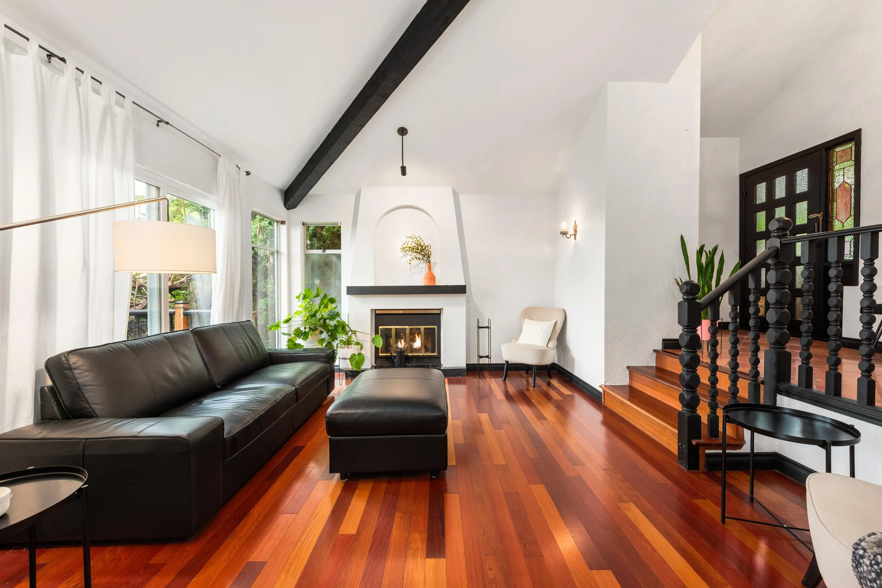 1128 Fraserview Street