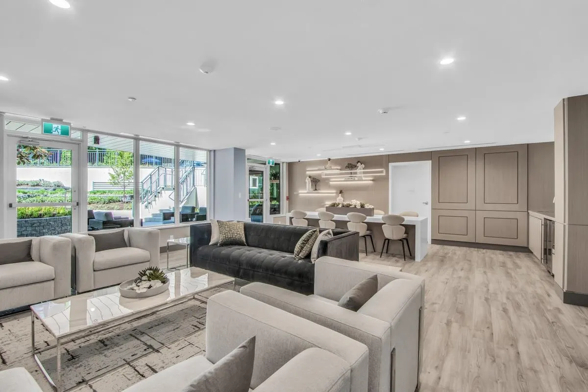 534 3563 Ross Drive