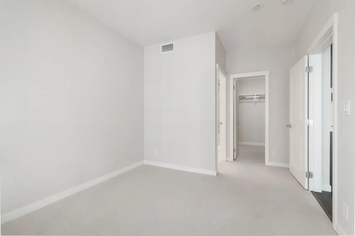 534 3563 Ross Drive