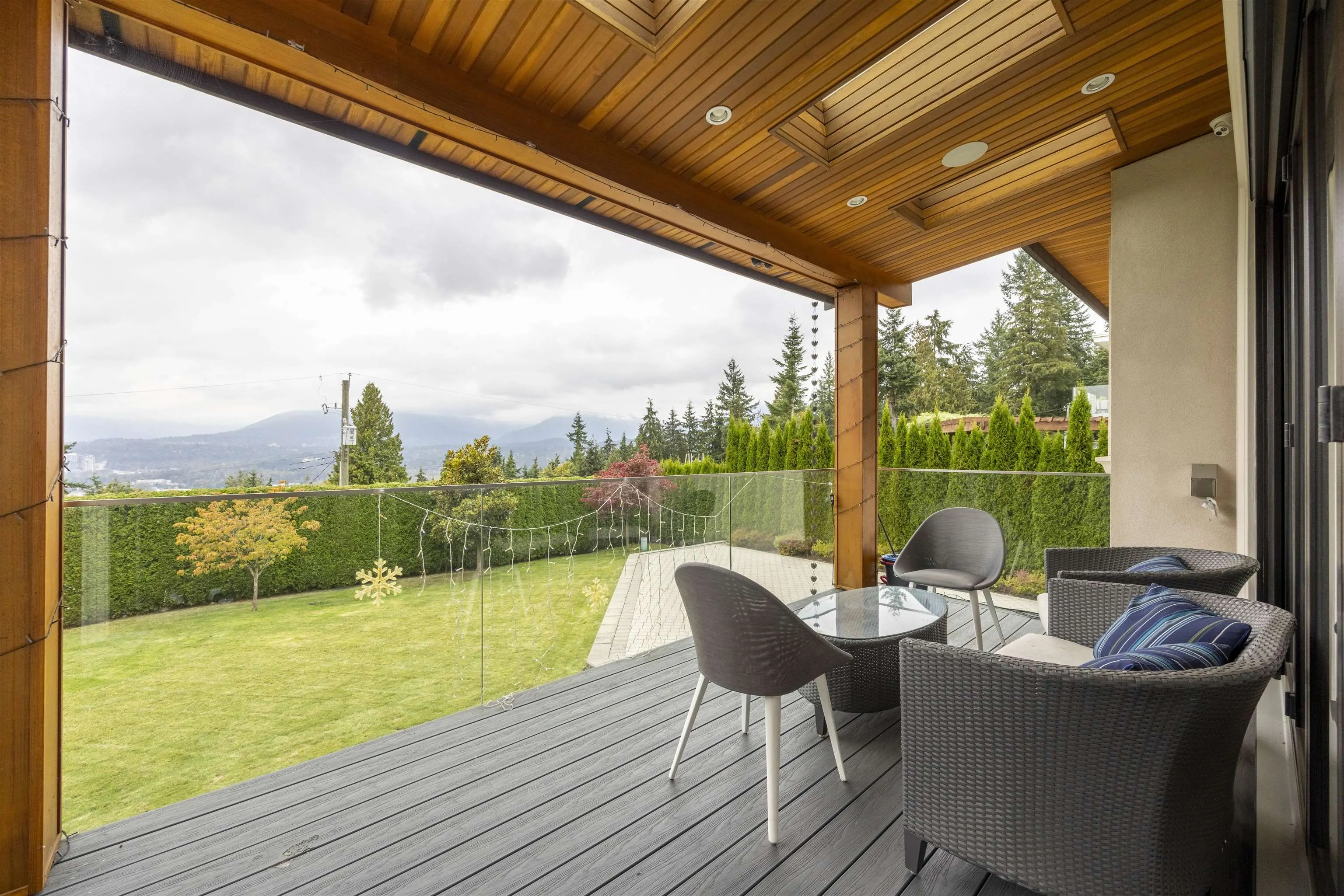 5111 Harbour View Road