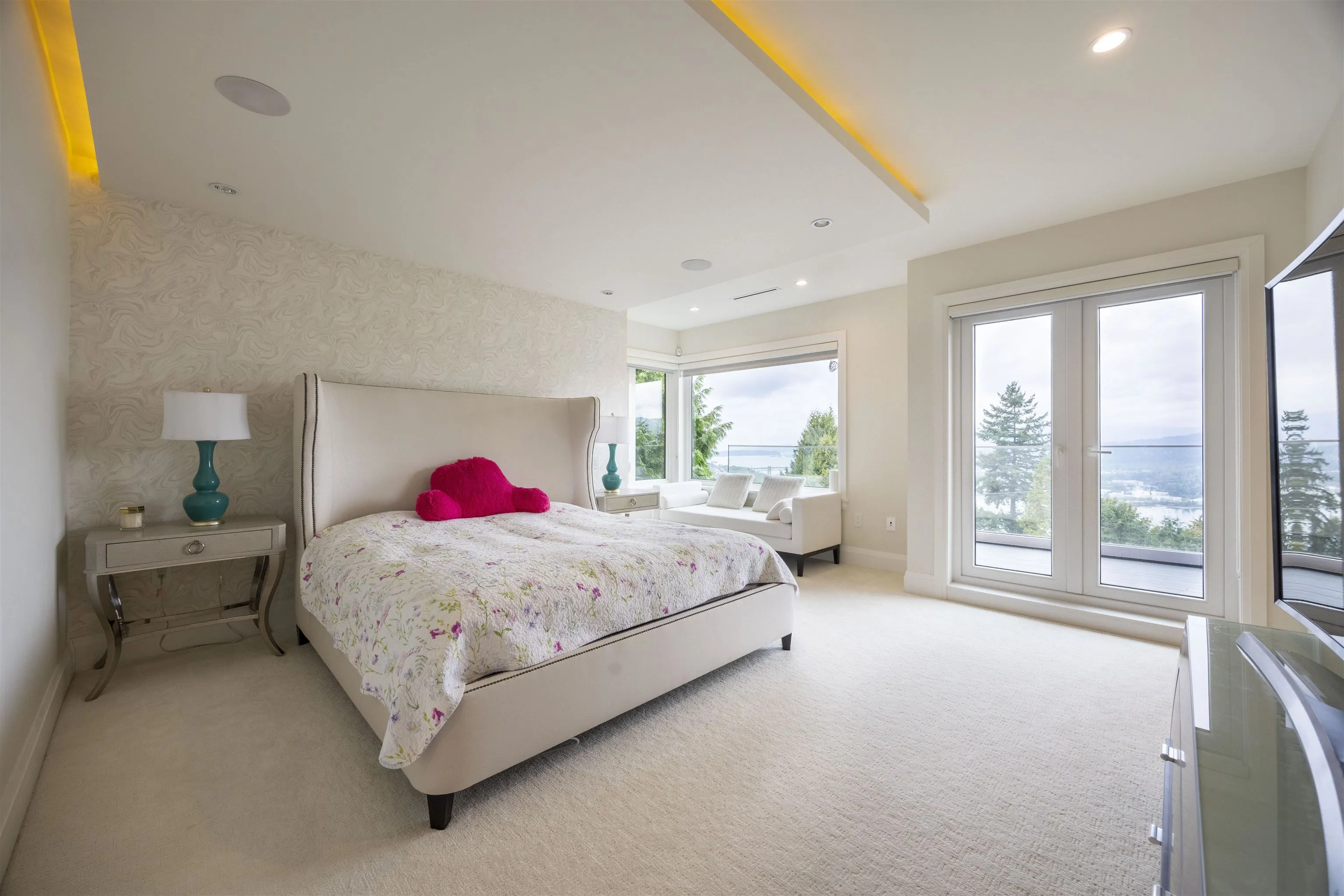 5111 Harbour View Road