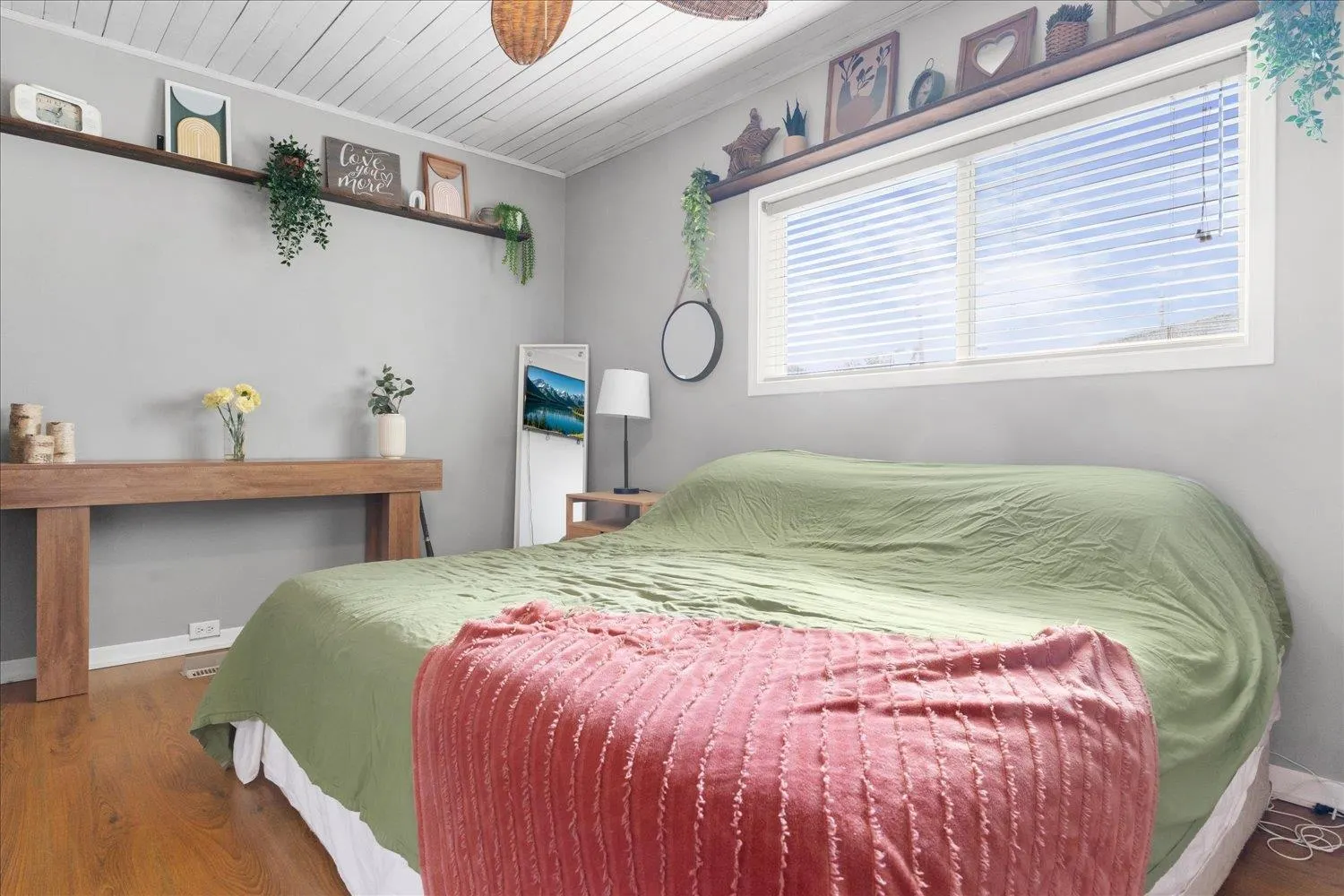 7123 Rochester Avenue