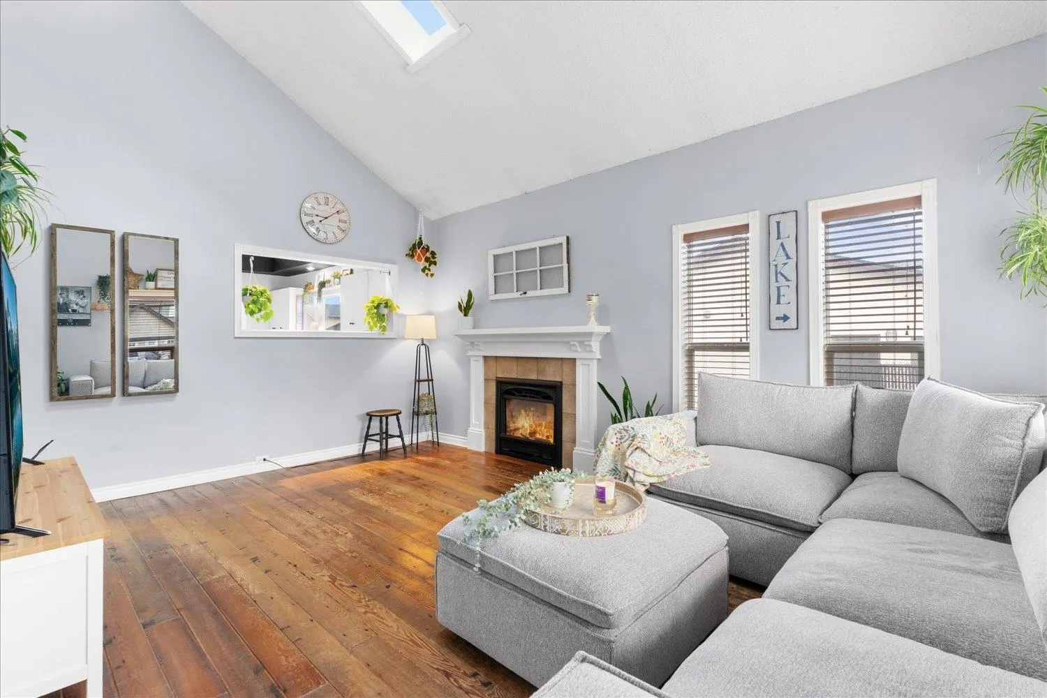 7123 Rochester Avenue