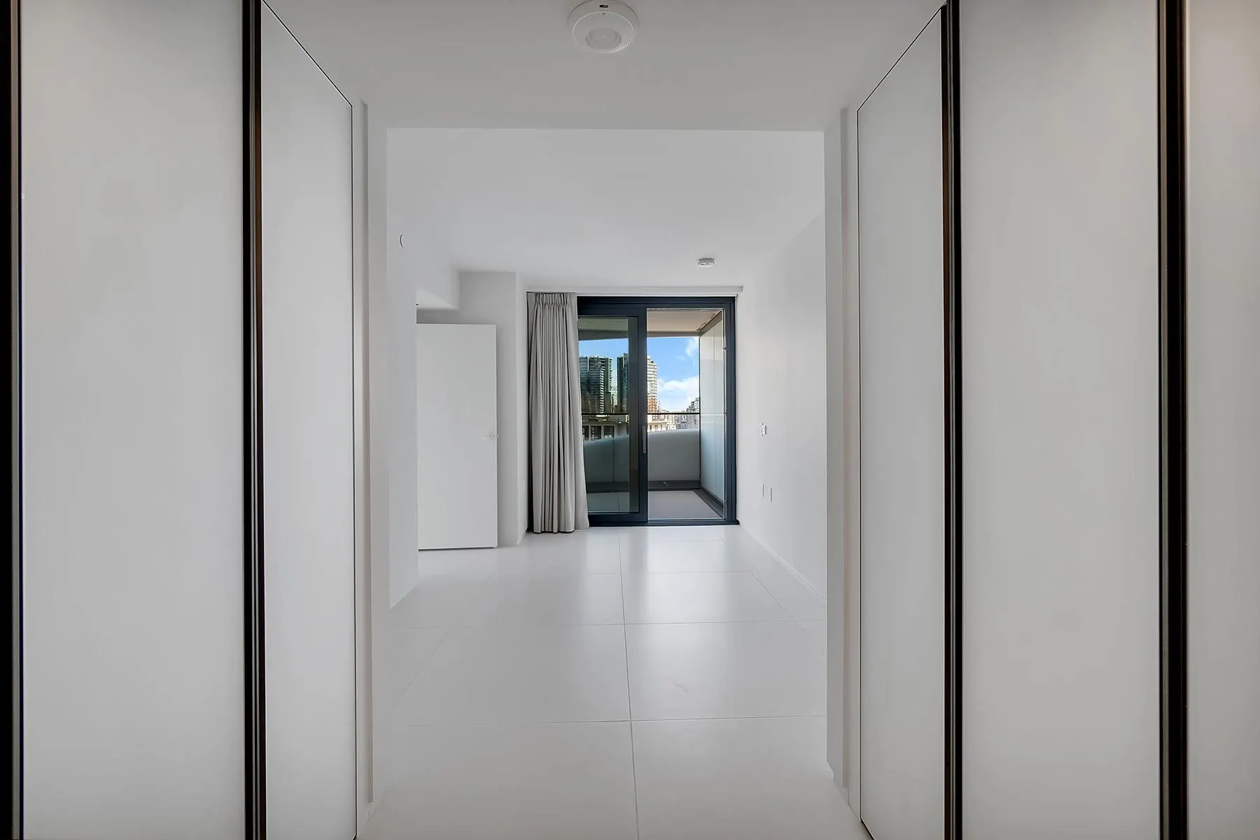 2008 1033 Nelson Street