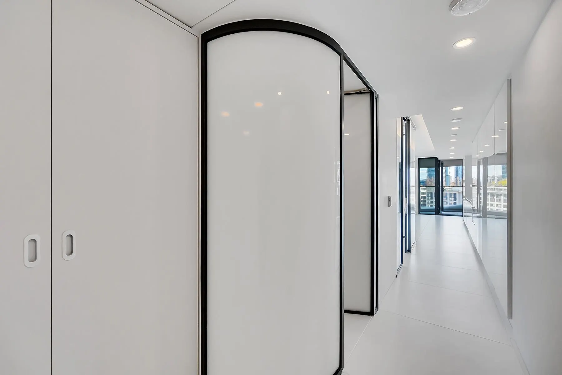 2008 1033 Nelson Street