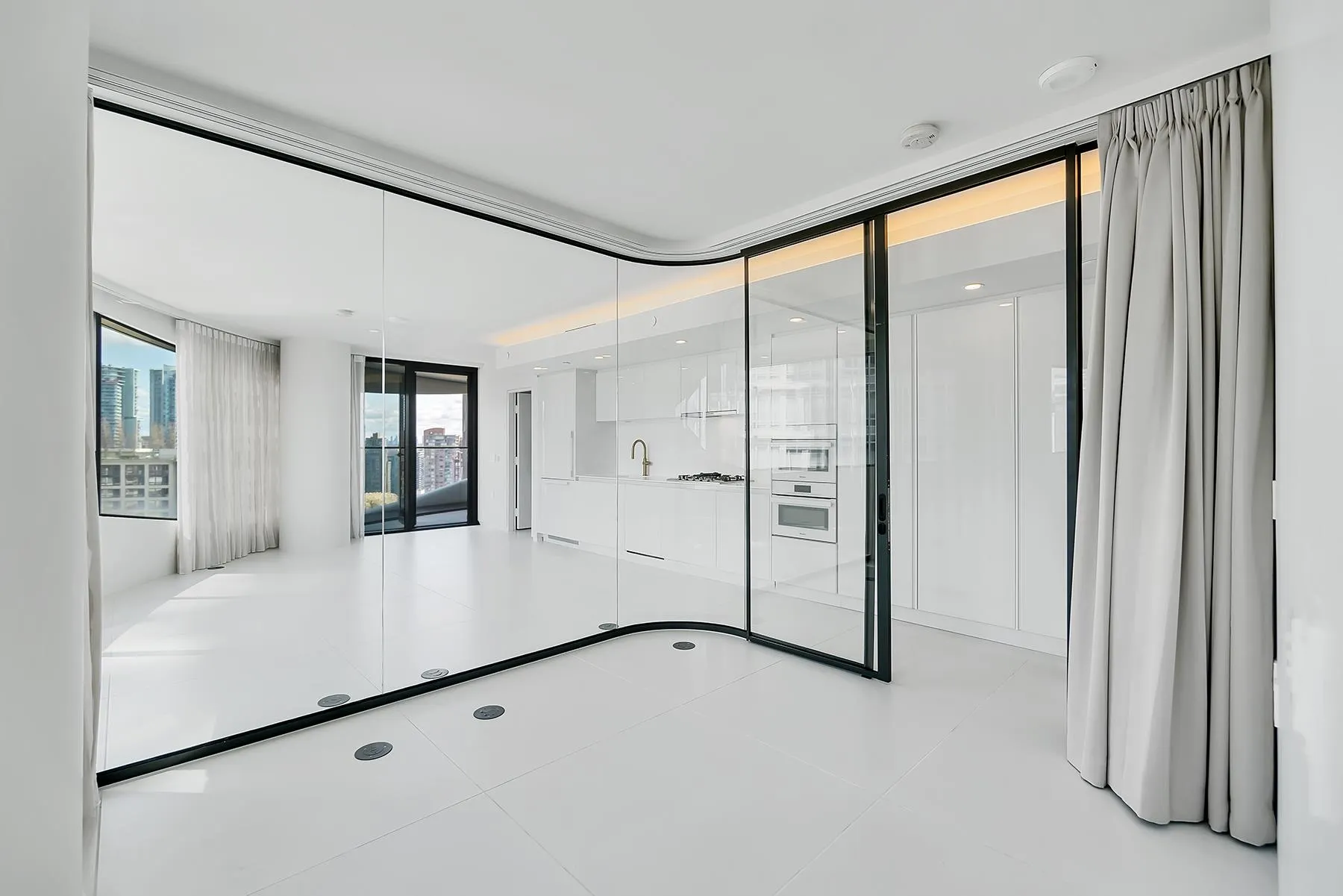 2008 1033 Nelson Street