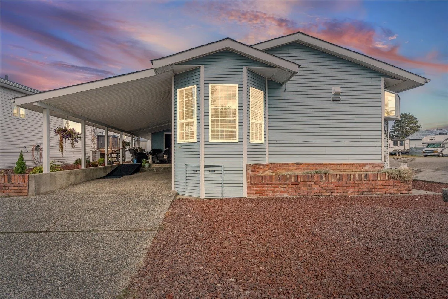 165 9055 Ashwell Road