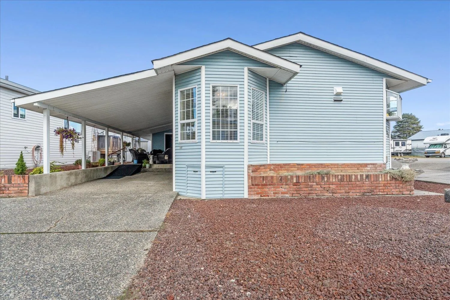 165 9055 Ashwell Road