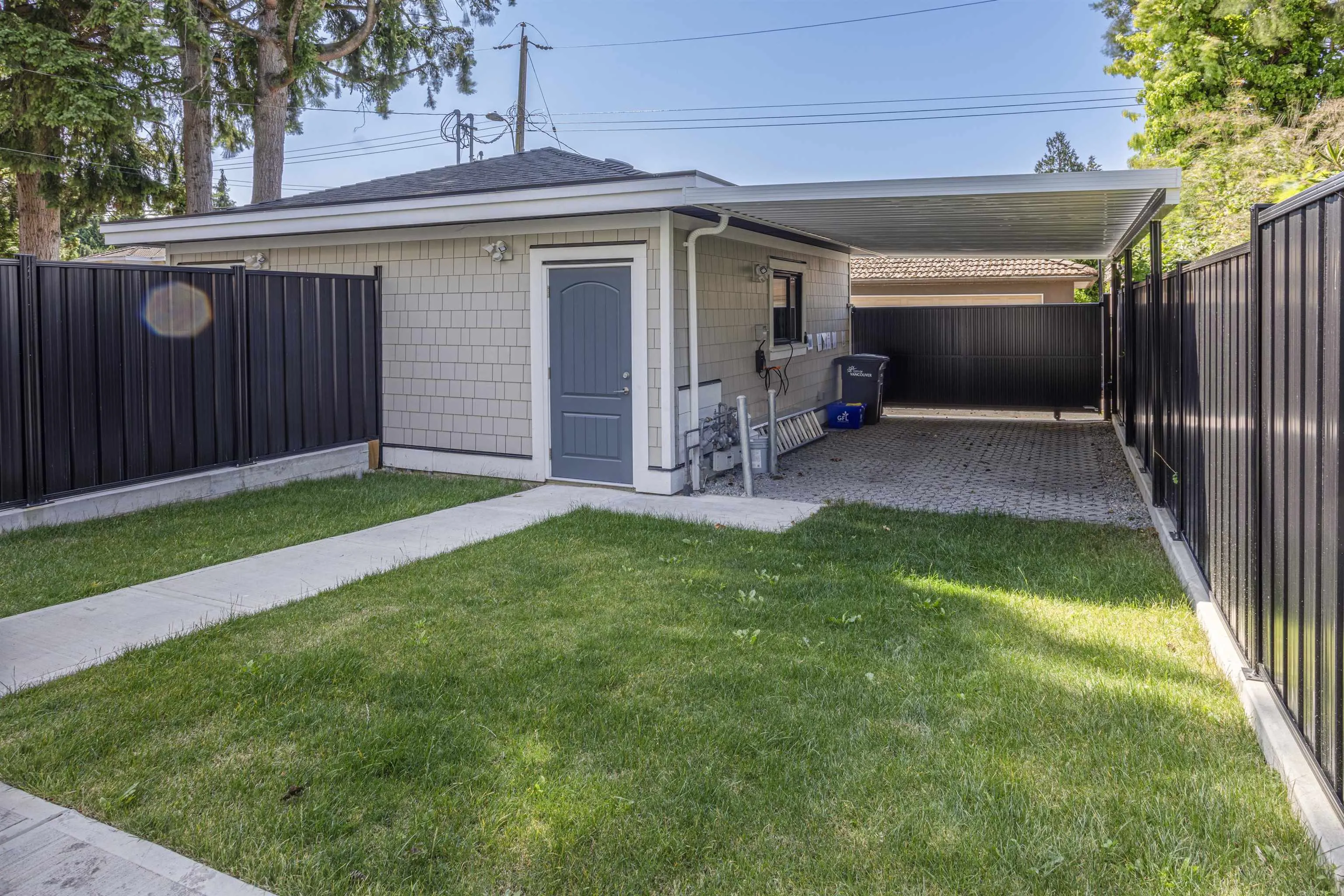 1470 W 57th Avenue