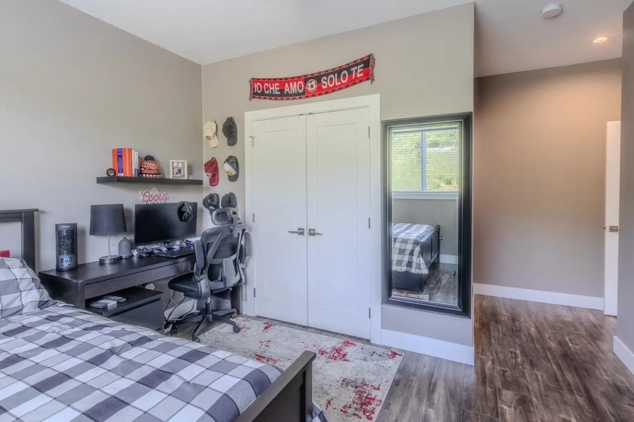 10556 Mcveety Street