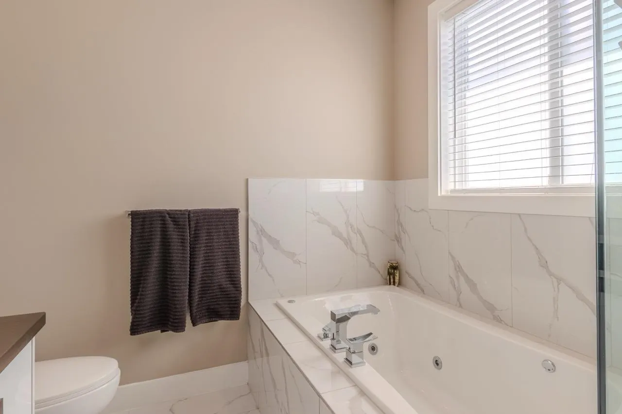 10556 Mcveety Street