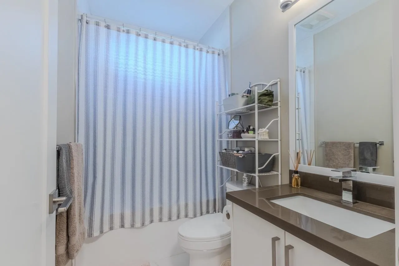 10556 Mcveety Street