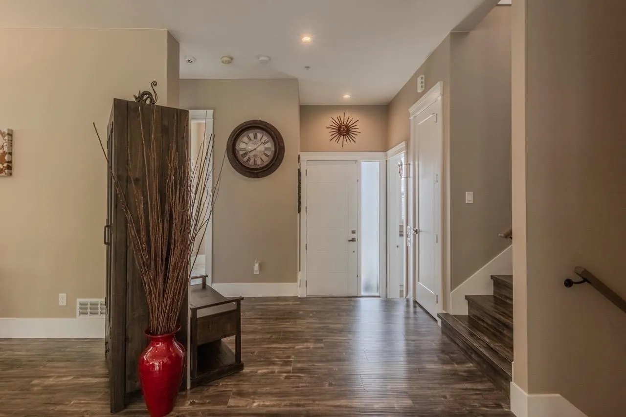 10556 Mcveety Street