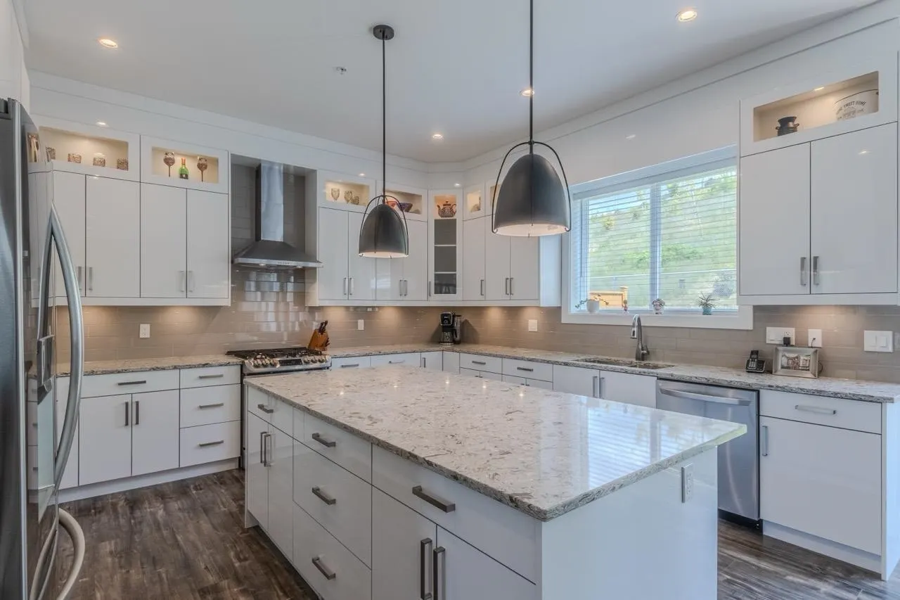 10556 Mcveety Street