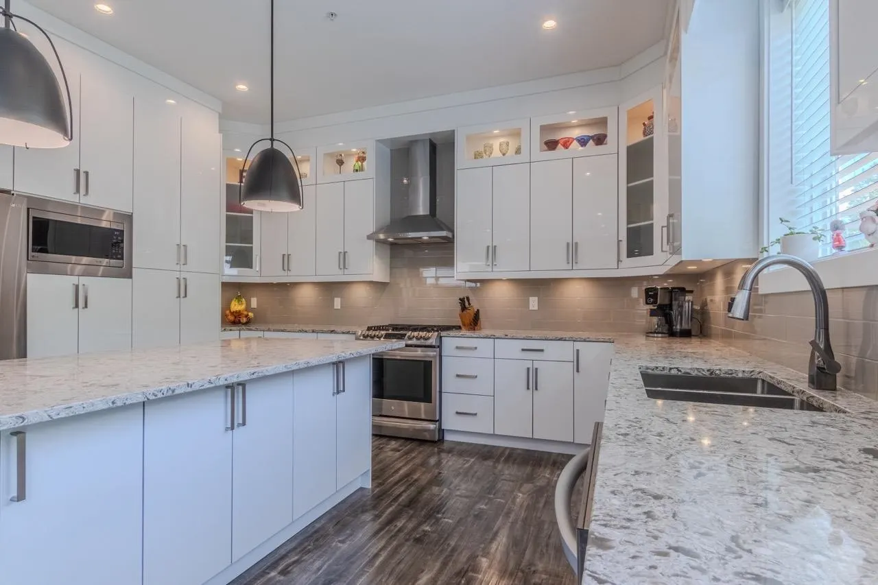 10556 Mcveety Street