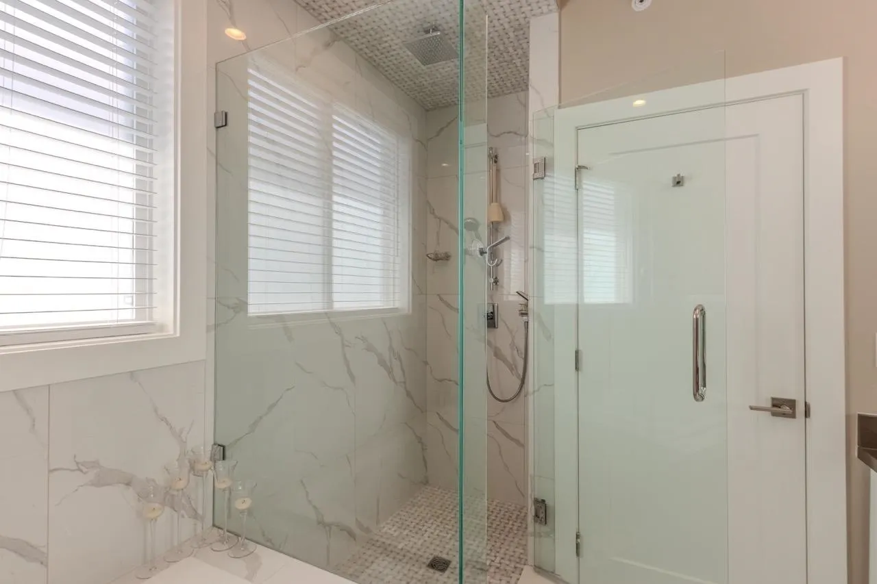 10556 Mcveety Street