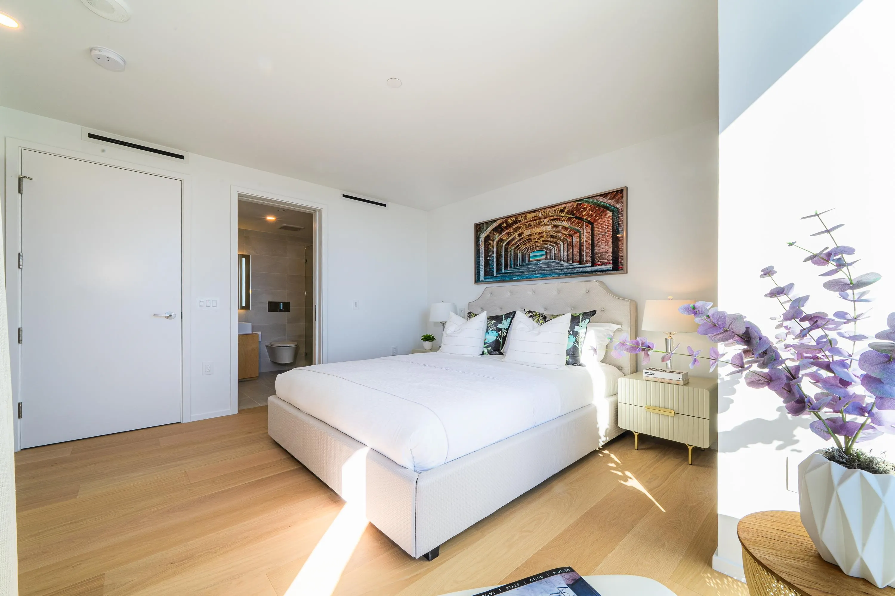 3403 1568 Alberni Street