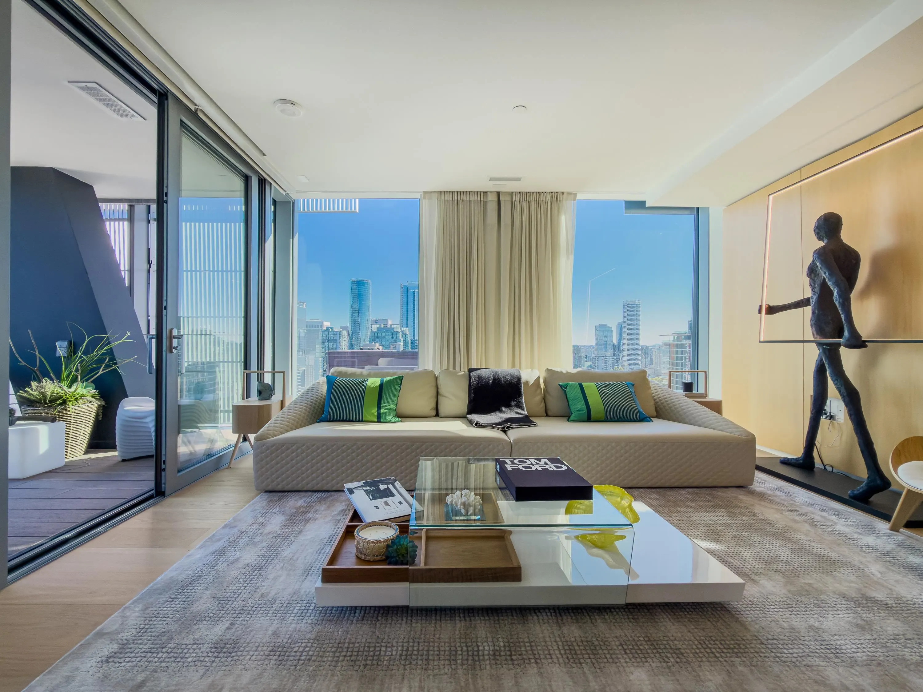 3403 1568 Alberni Street